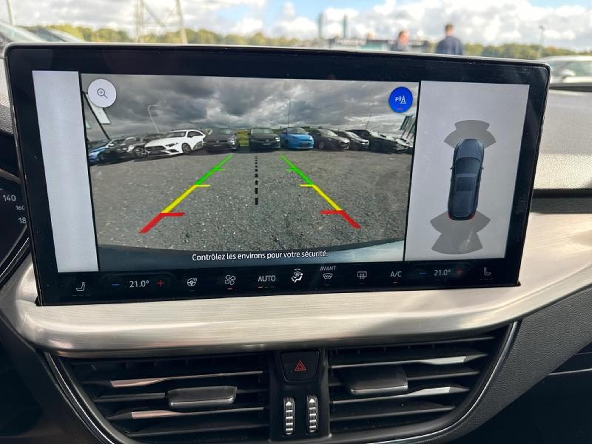 Ford Focus Titanium / Auto / Diesel (2024) - Photo 16