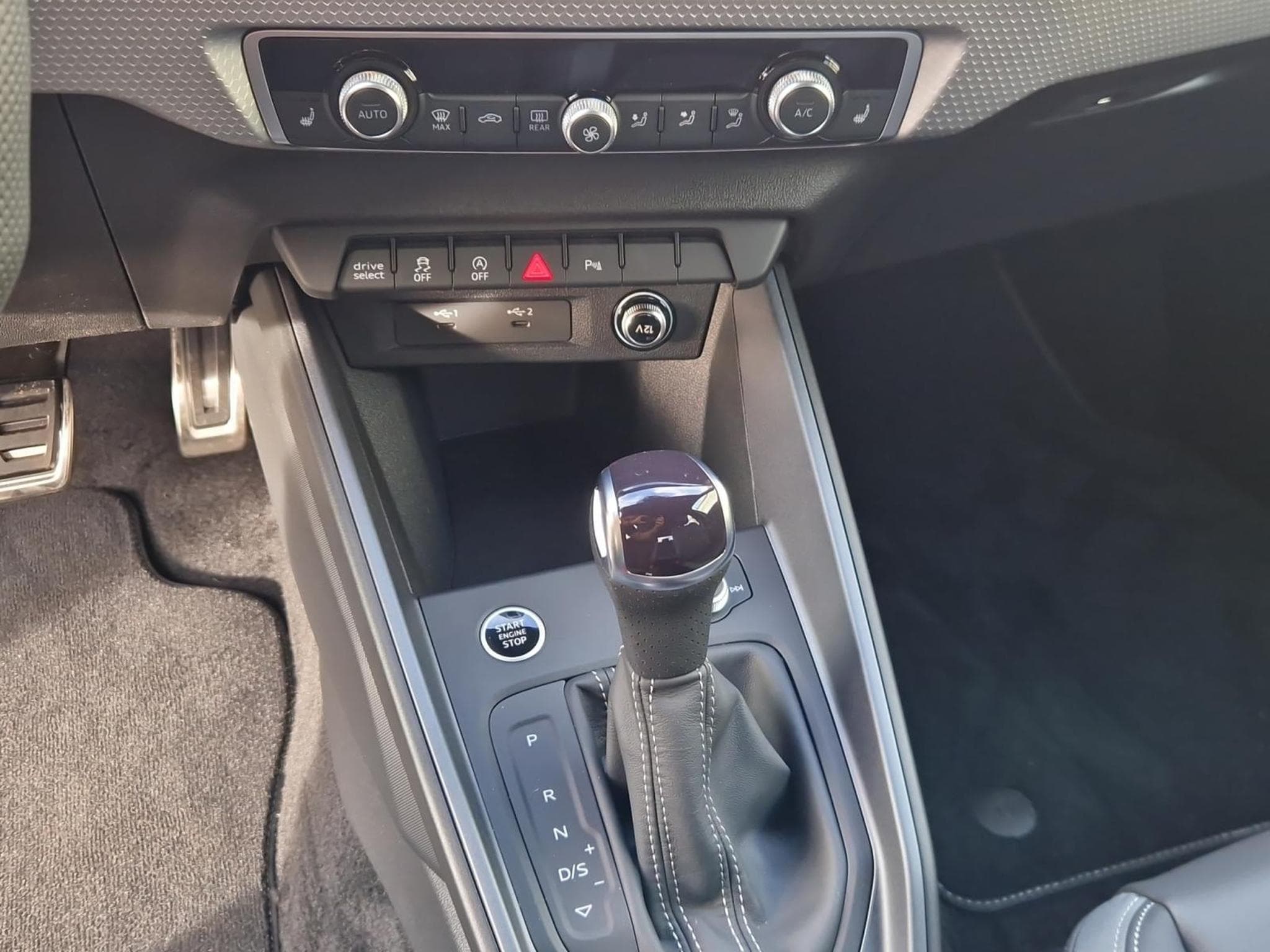 Audi A1 Allstreet (2025) - Photo 12