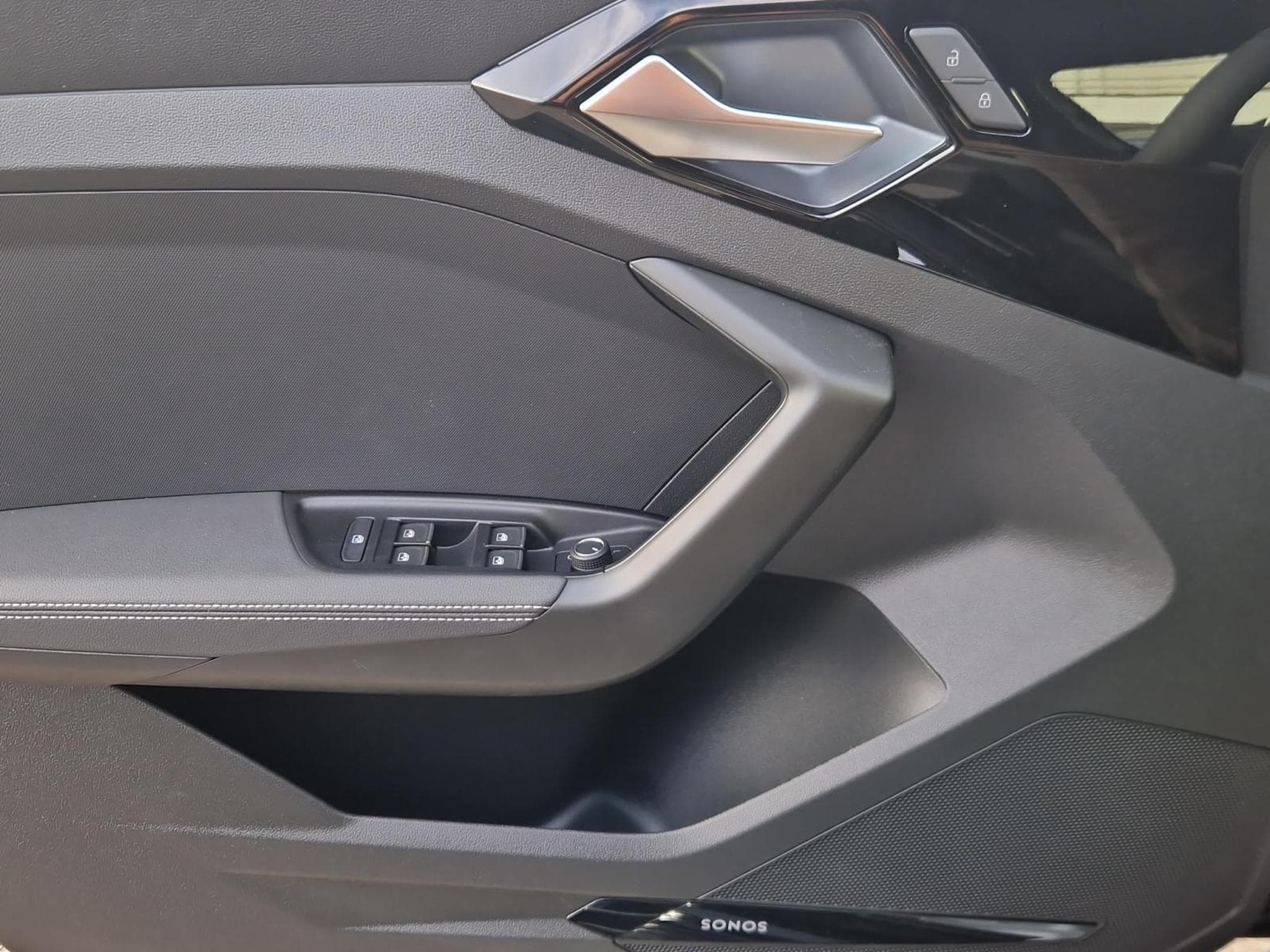 Audi A1 Allstreet (2025) - Photo 14