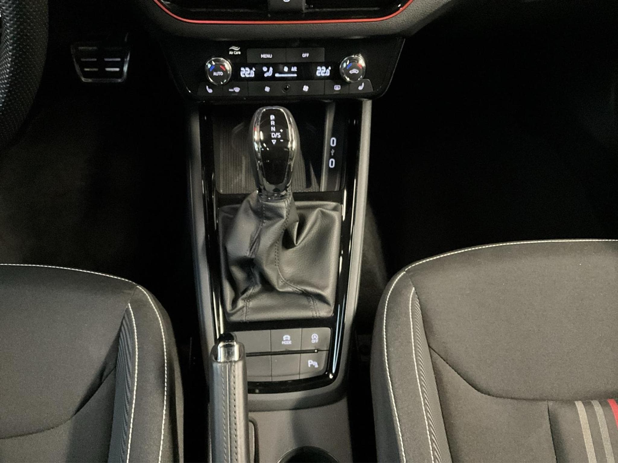 Skoda Kamiq Monte-Carlo+DSG+LED+Navi (2024) - Photo 12