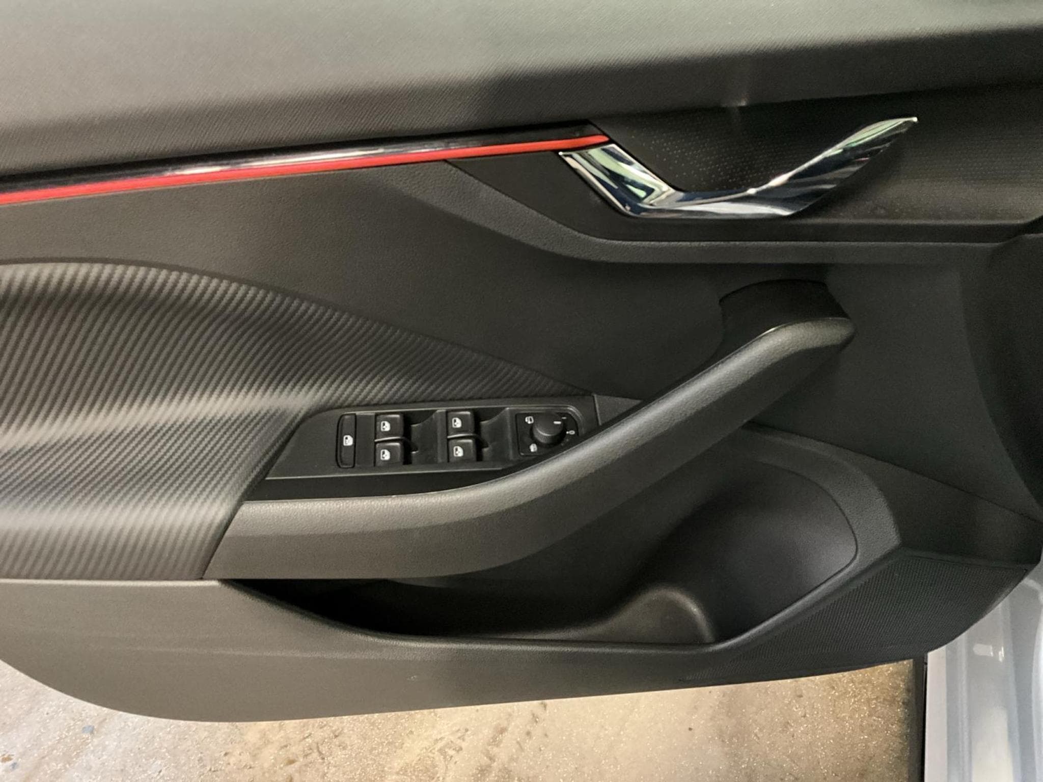 Skoda Kamiq Monte-Carlo+DSG+LED+Navi (2024) - Photo 14