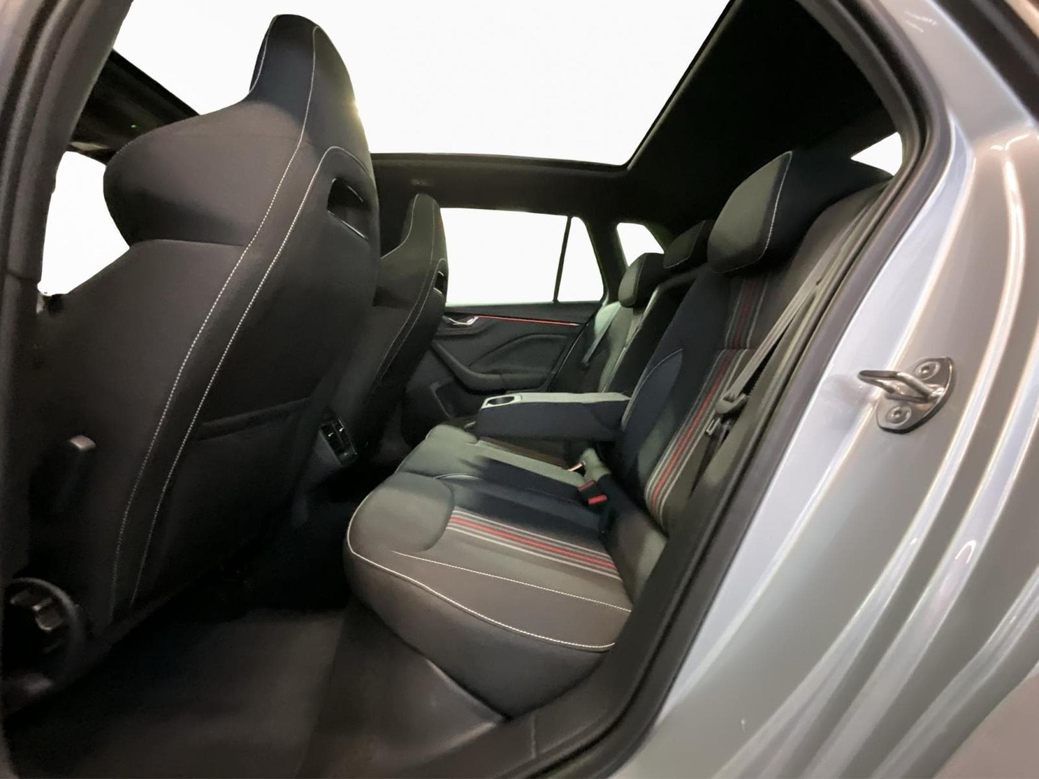 Skoda Kamiq Monte-Carlo+DSG+LED+Navi (2024) - Photo 16