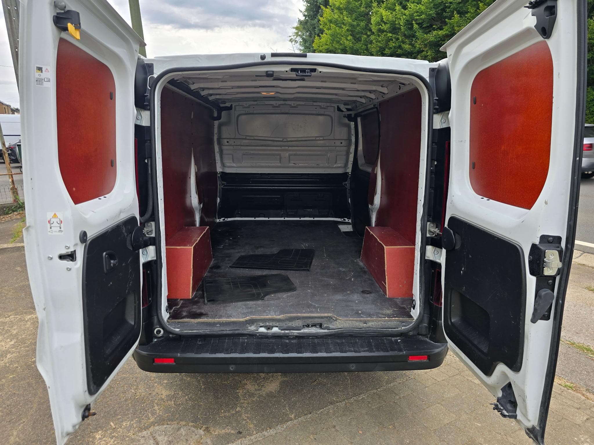 Renault Trafic gd confort New mod 130 cv L2 H1 15990 euro HTVA (2022) - Photo 8