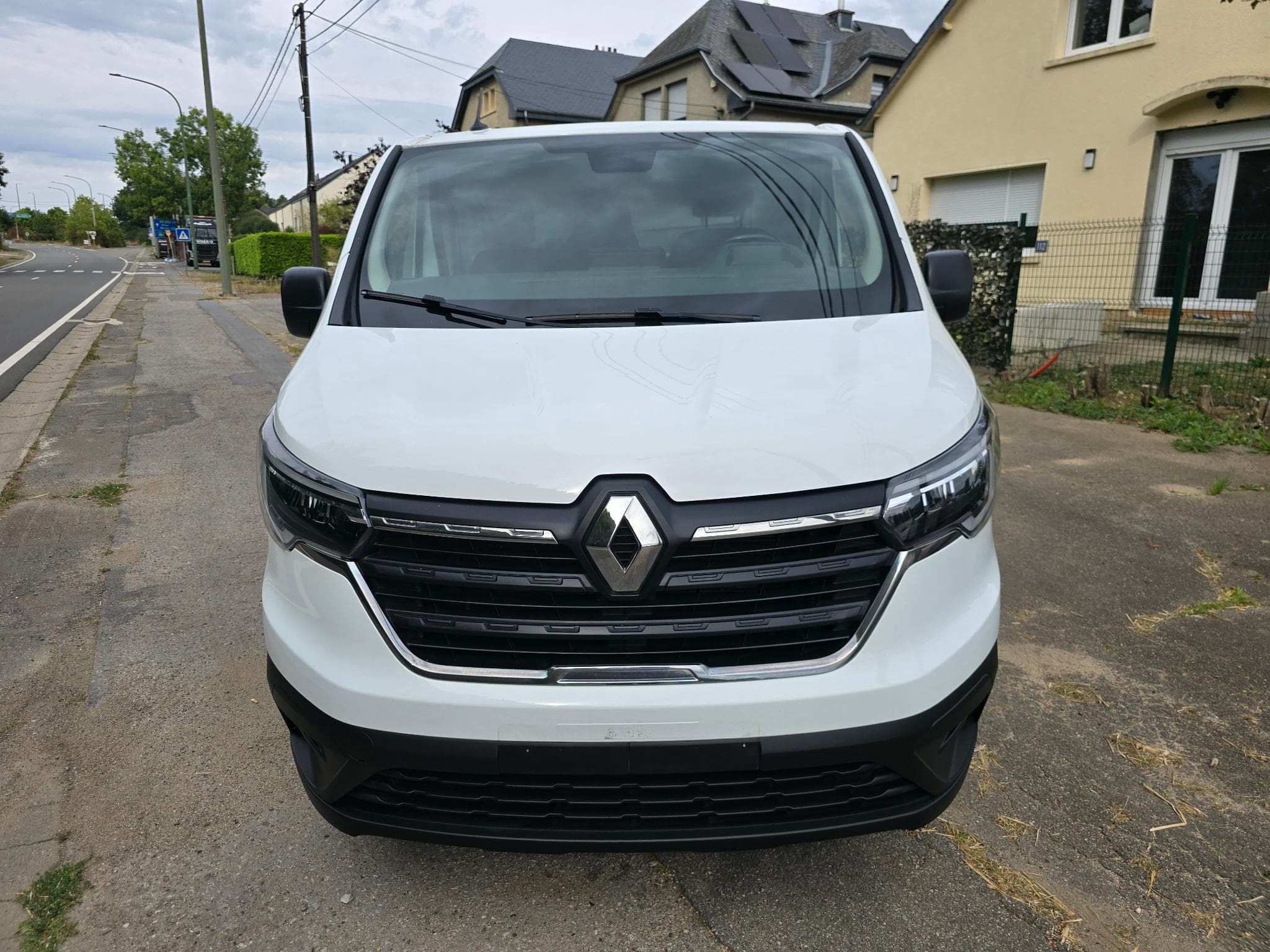 Renault Trafic gd confort New mod 130 cv L2 H1 15990 euro HTVA (2022) - Photo 2