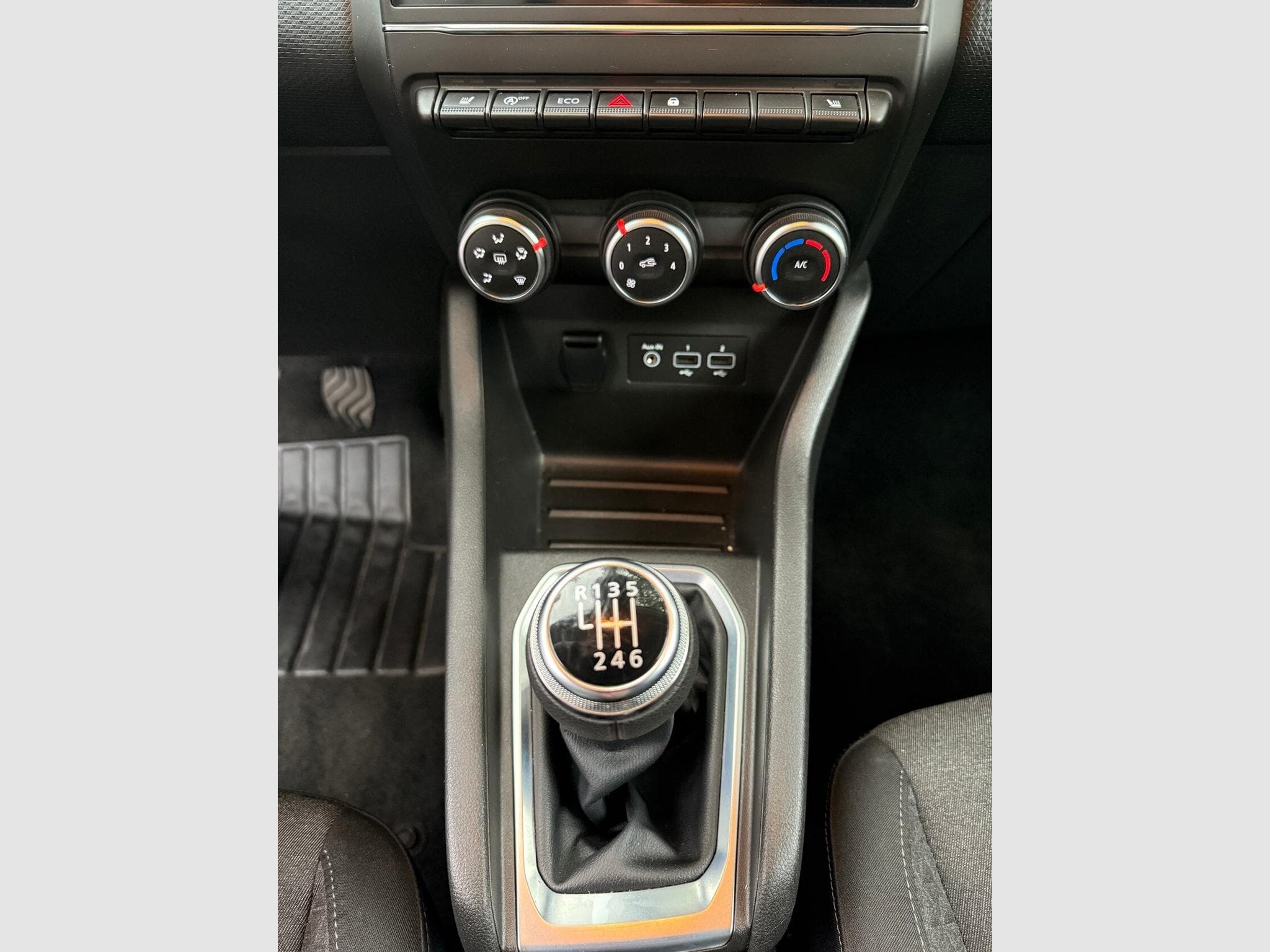 Renault Clio IV 0.9 TCe 90ch Business 5p Euro6c (2021) - Photo 9