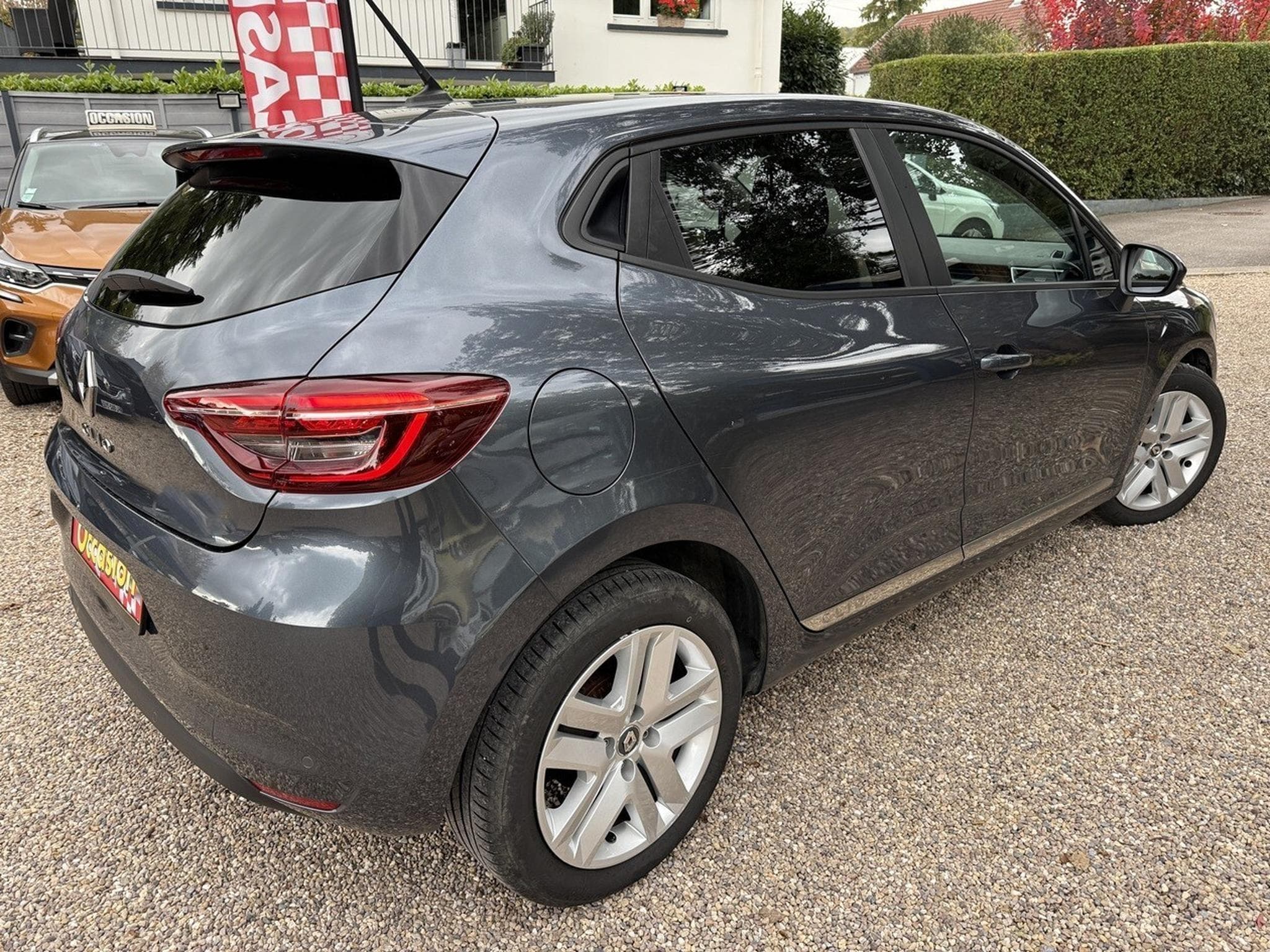 Renault Clio IV 0.9 TCe 90ch Business 5p Euro6c (2021) - Photo 4