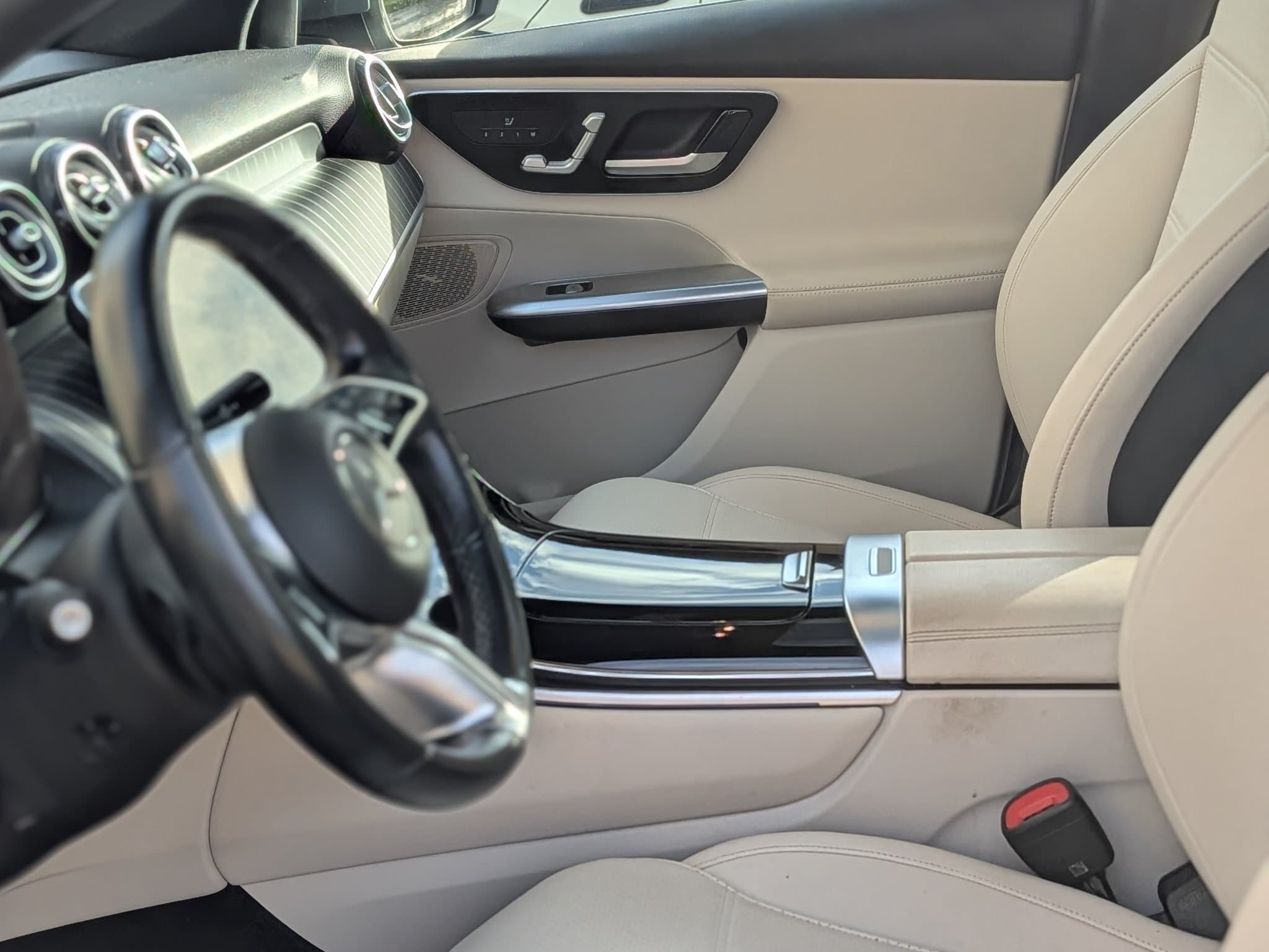 Mercedes GLC 200 Luxury Line (2023) - Photo 7