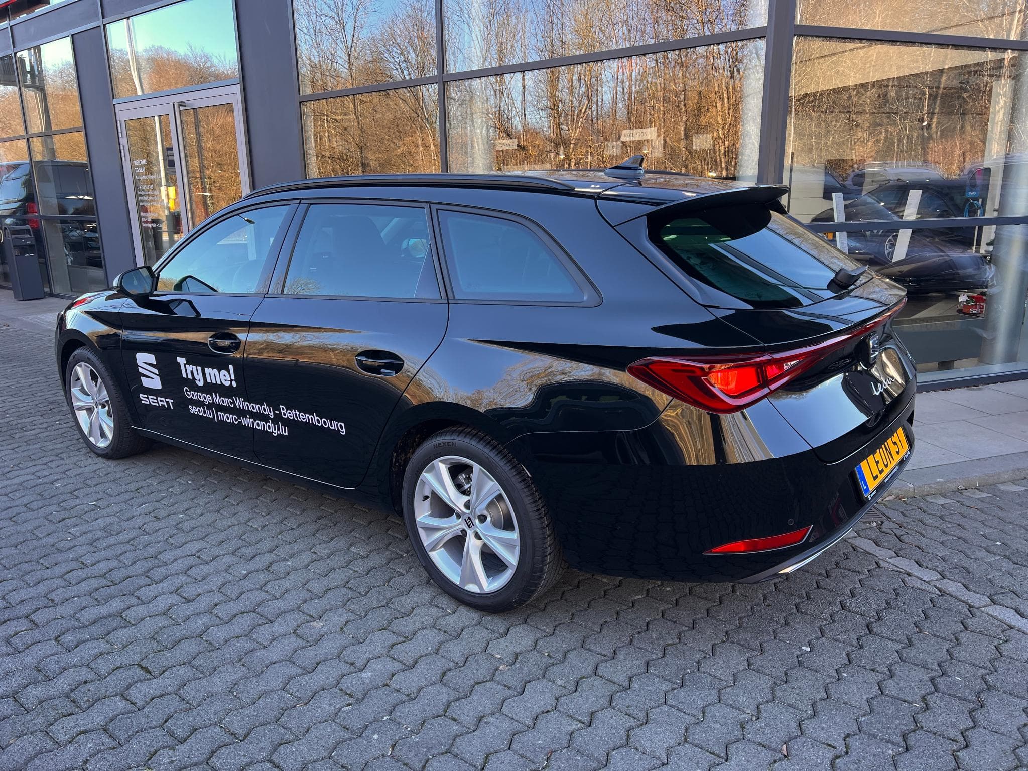 Seat Leon Sportstourer FR 1.5TSI 150 DSG7 (2025) - Foto 2