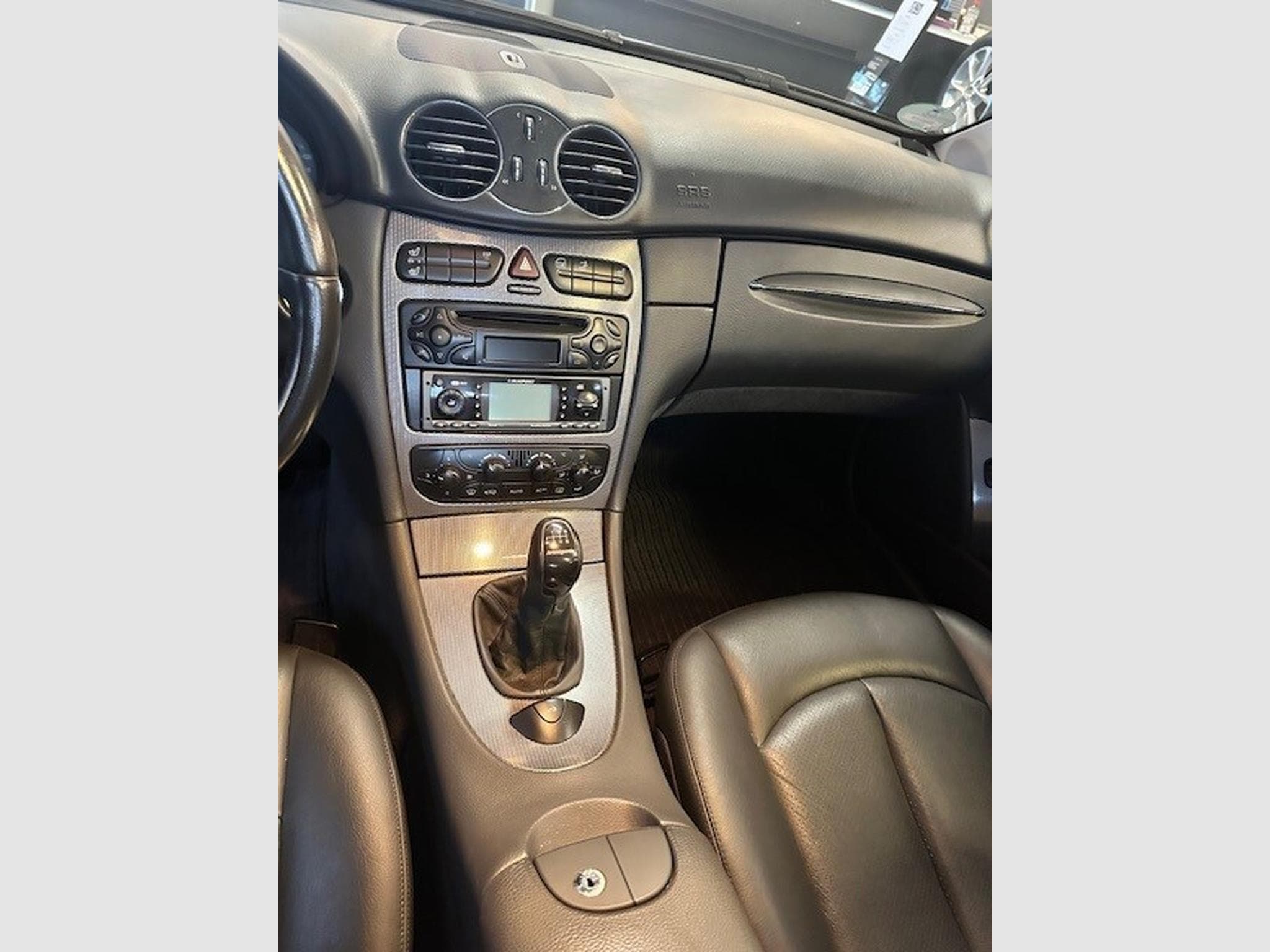 Mercedes CLK 200 Kompressor Avantgarde (2003) - Foto 12