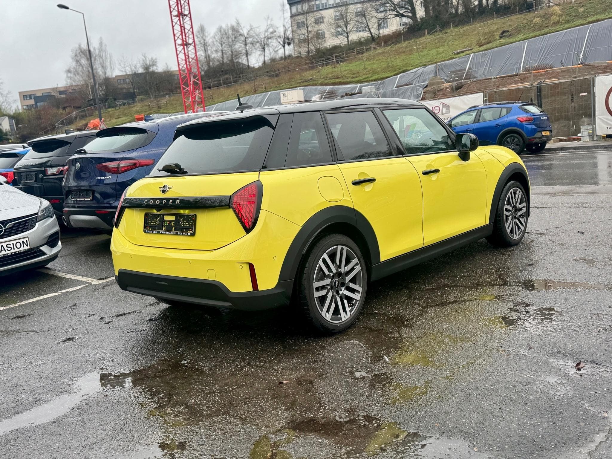 Mini Cooper C Classic Trim 5-Portes Aut. Pano/Cam/Head-Up (2024) - Photo 6