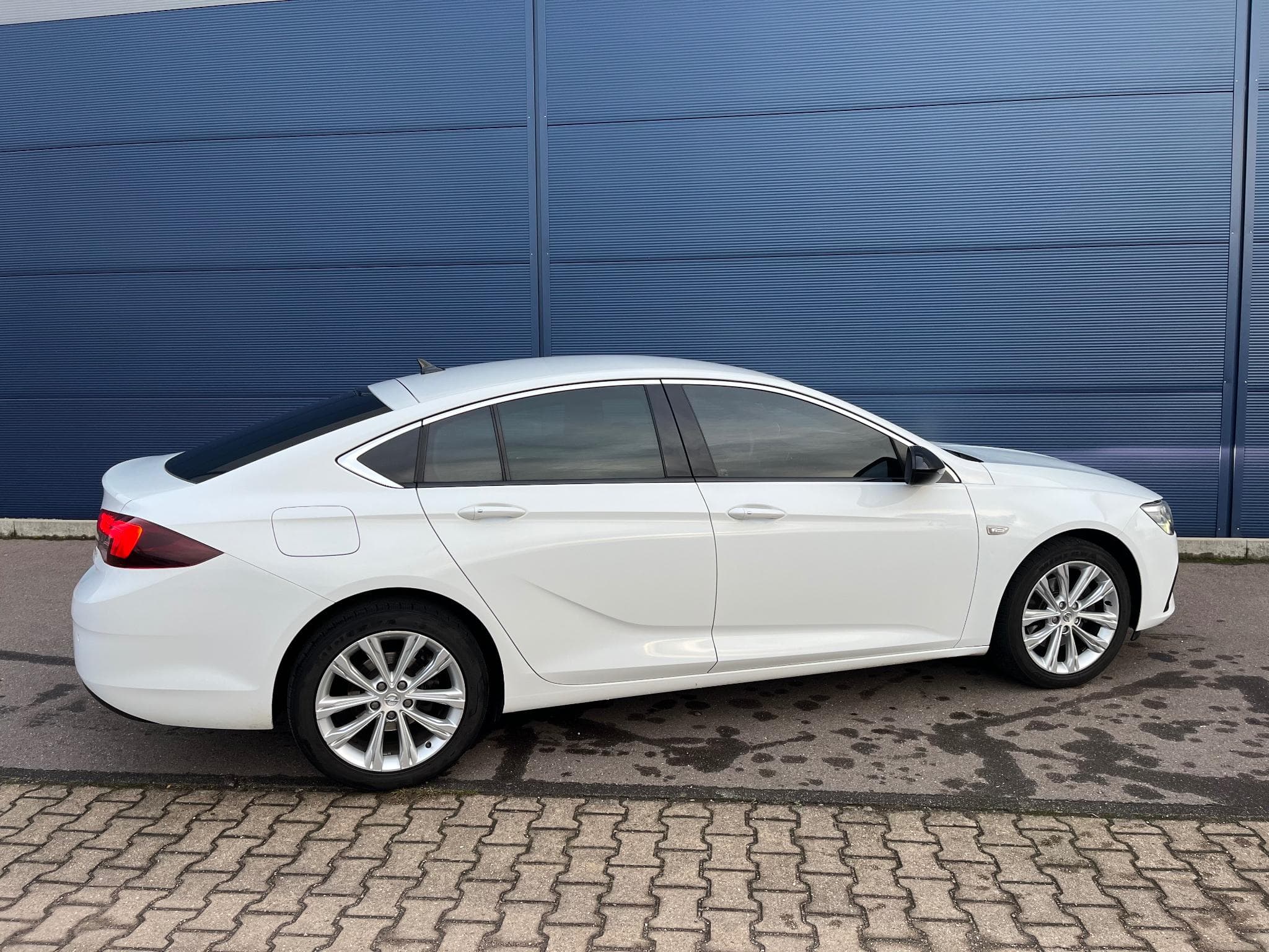 Opel Insignia 1.5D GrandSport (2020) - Photo 6