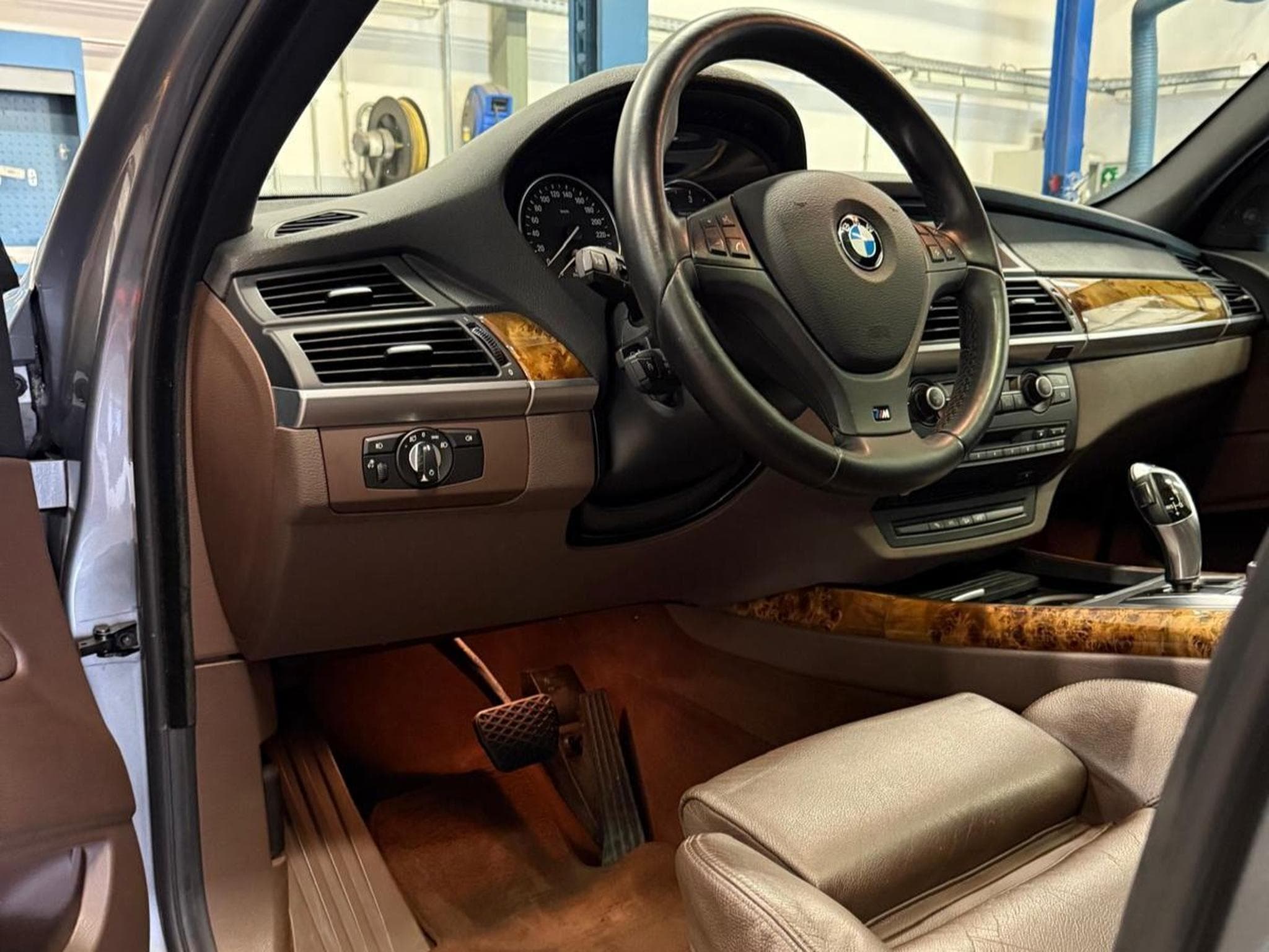 BMW X5 3.0sd (2008) - Foto 6