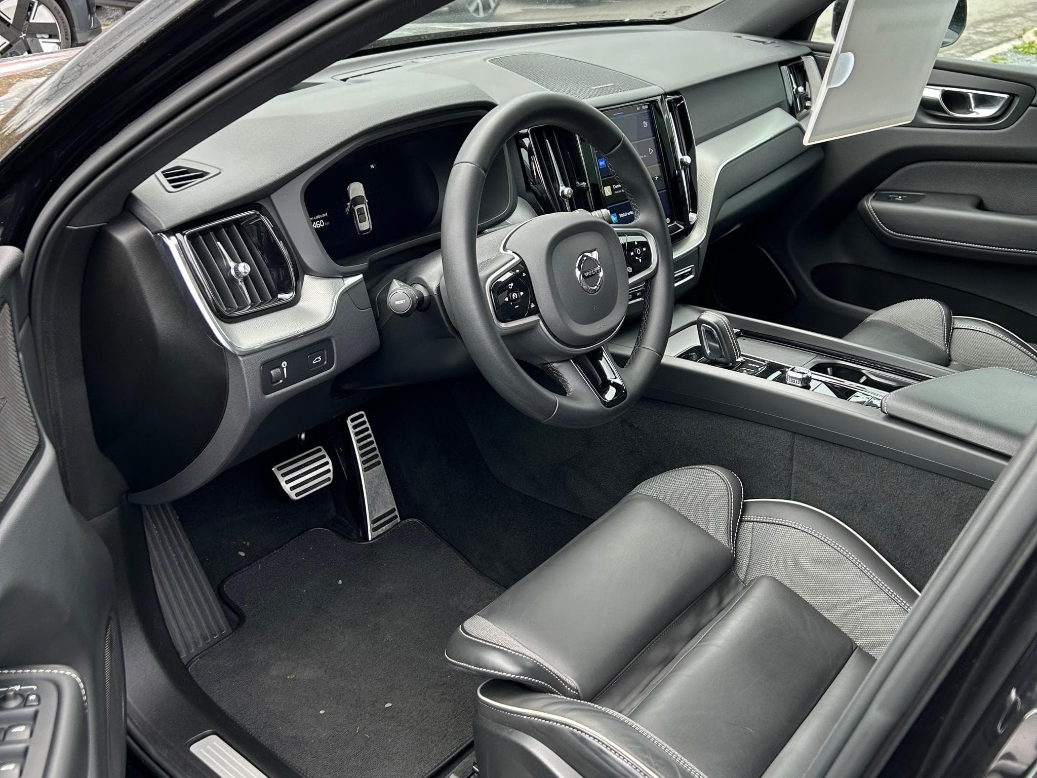 Volvo XC60 Black Edition (2022) - Foto 5