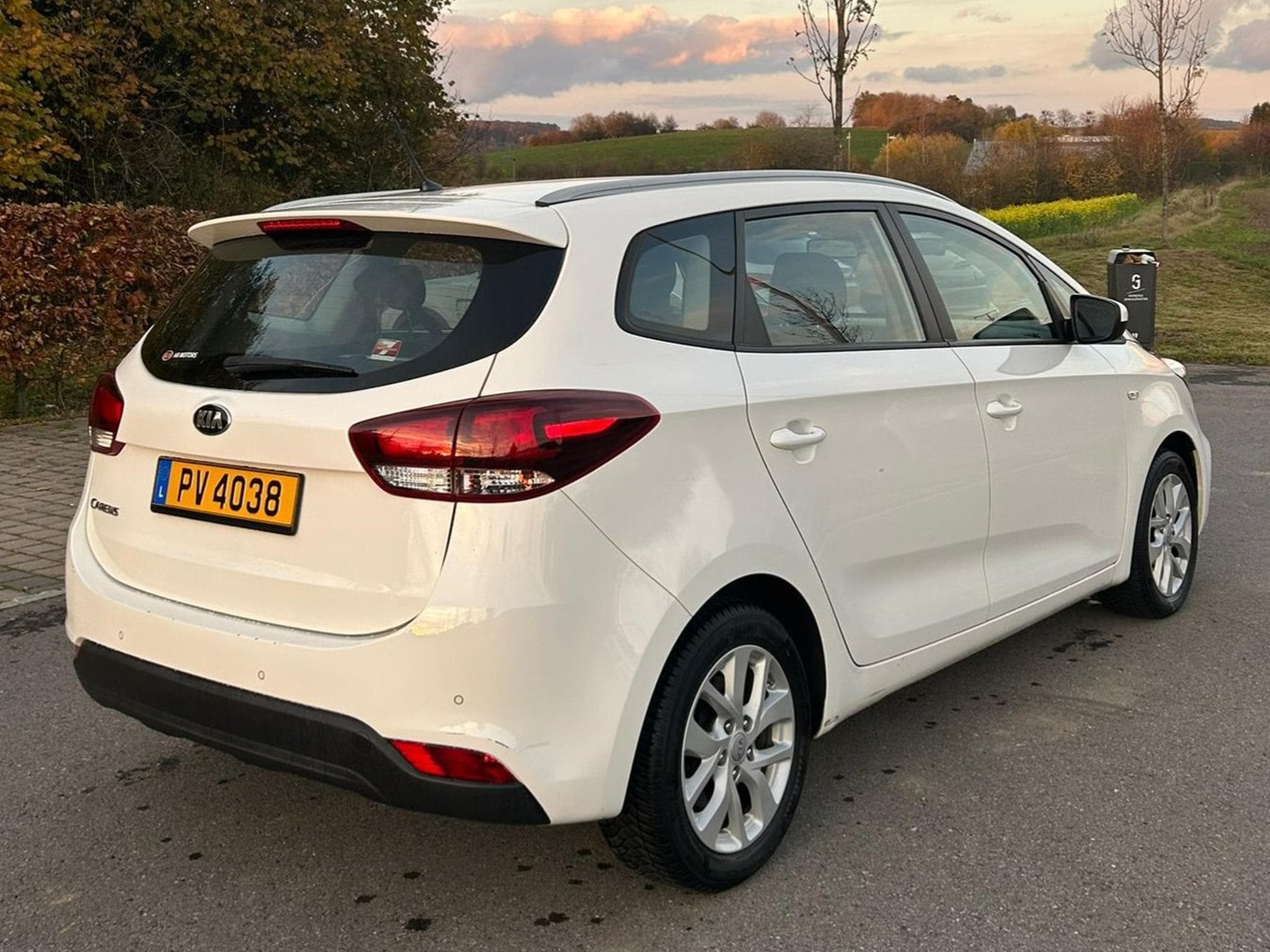 Kia Carens 1.6 GDI (2018) - Foto 4
