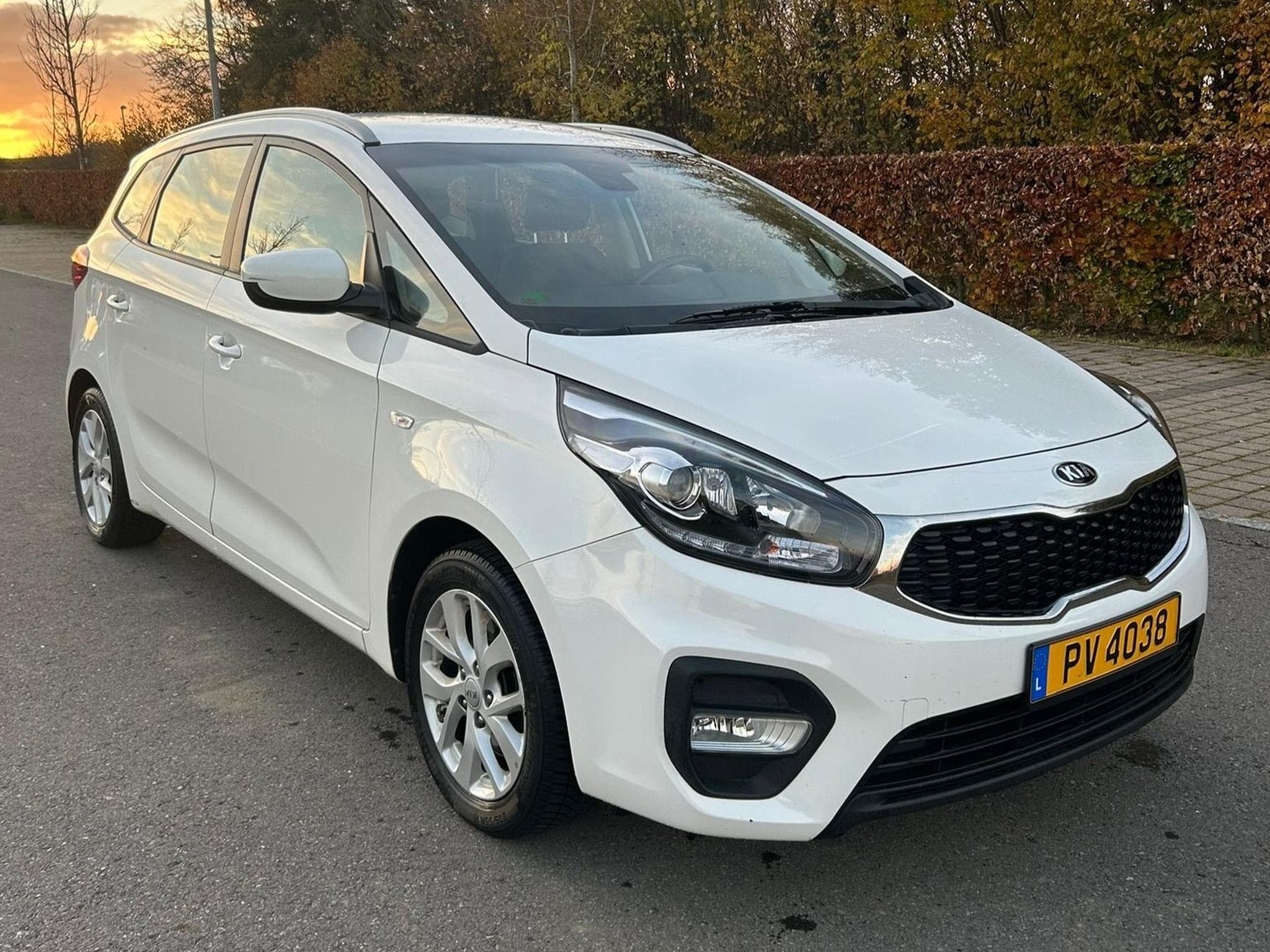 Kia Carens 1.6 GDI (2018) - Foto 7