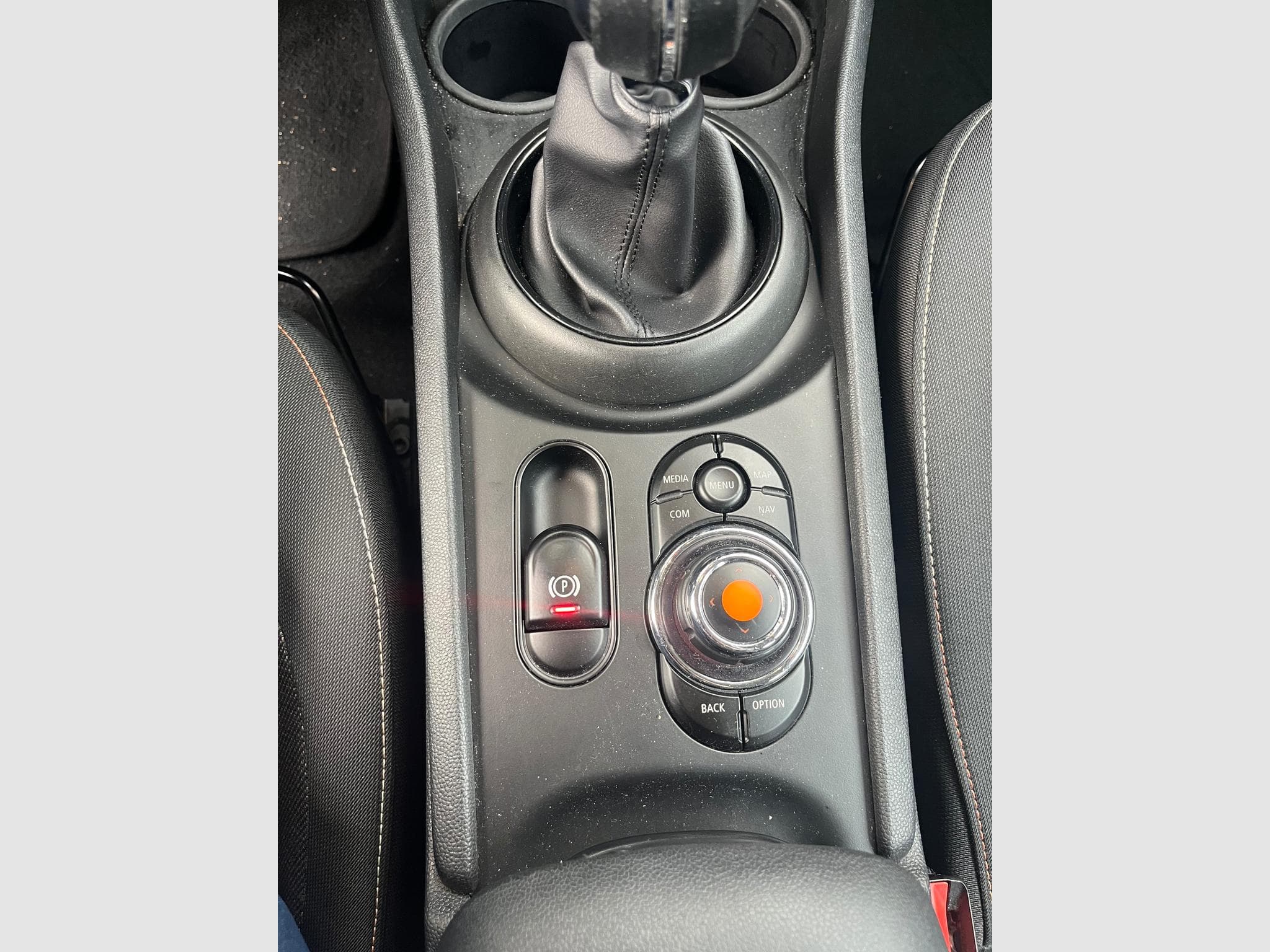 Mini Clubman One 1.5 d (2020) - Foto 9