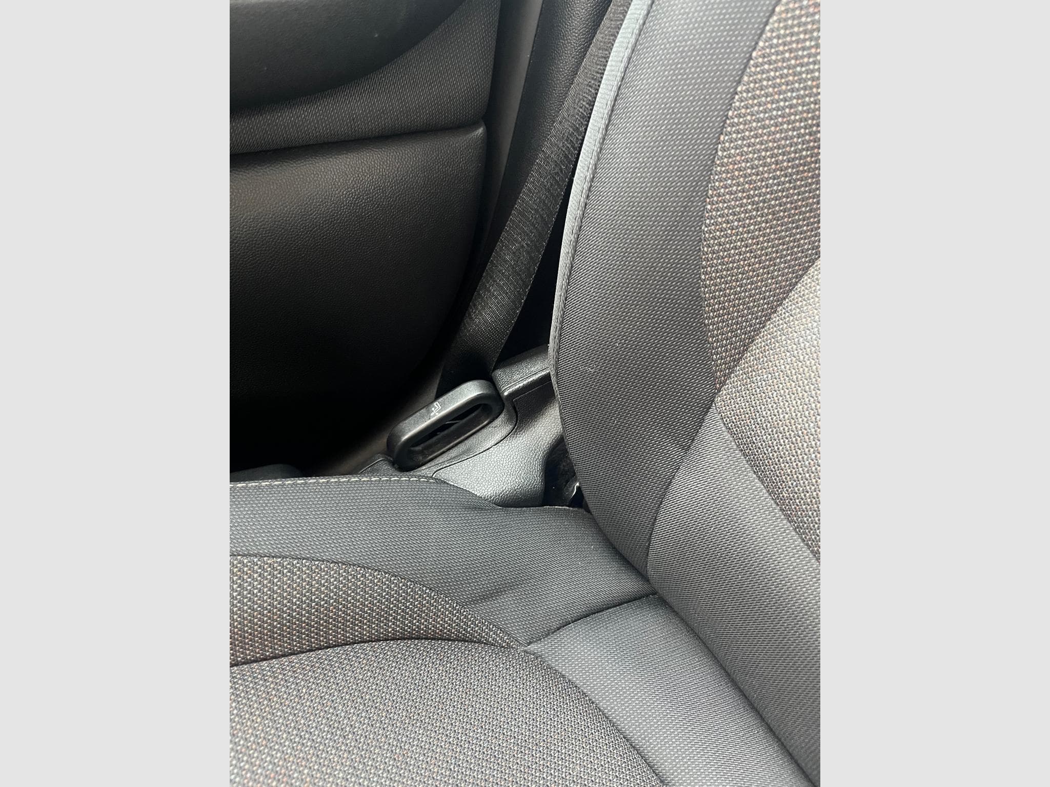 Mini Clubman One 1.5 d (2020) - Foto 14