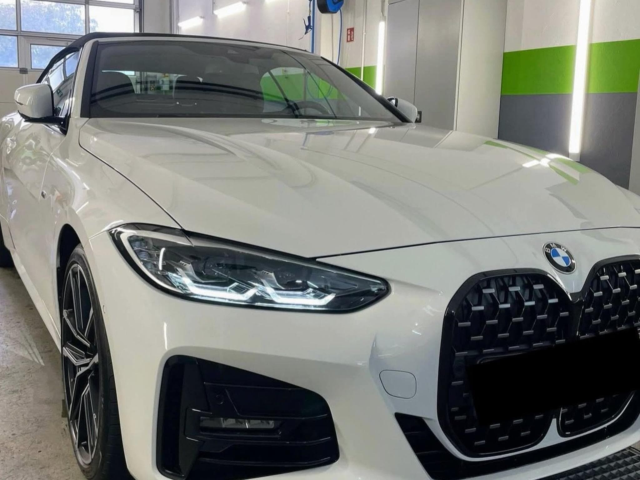 BMW 420 Cabrio M Sport (2023) - Foto 2