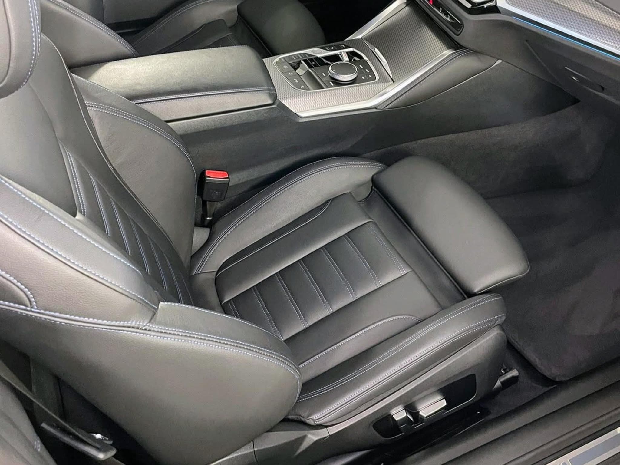 BMW 420 Cabrio M Sport (2023) - Foto 4