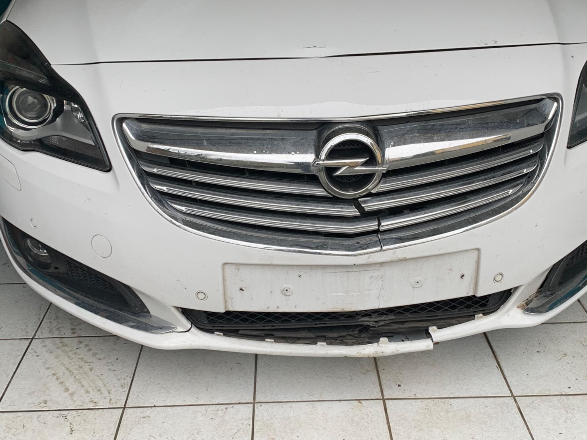 Opel Insignia Tourner CDTI (2015) - Foto 3