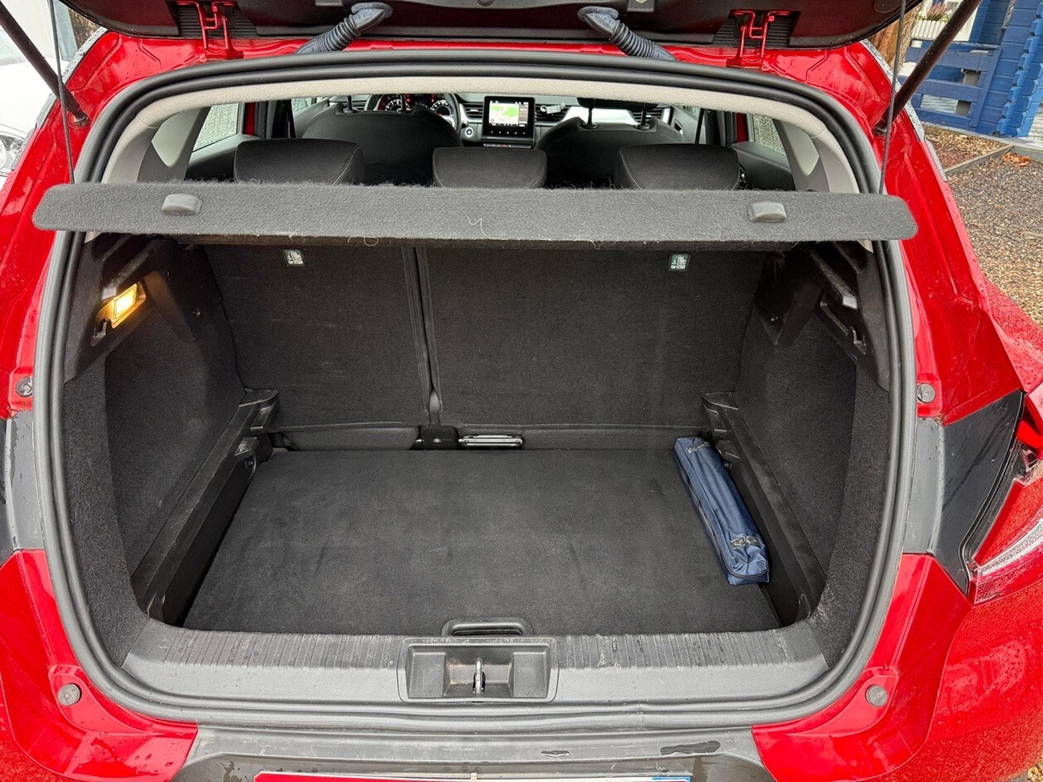 Renault Captur 1.3 TCE Mild Hybride 140 cv (2021) - Foto 11