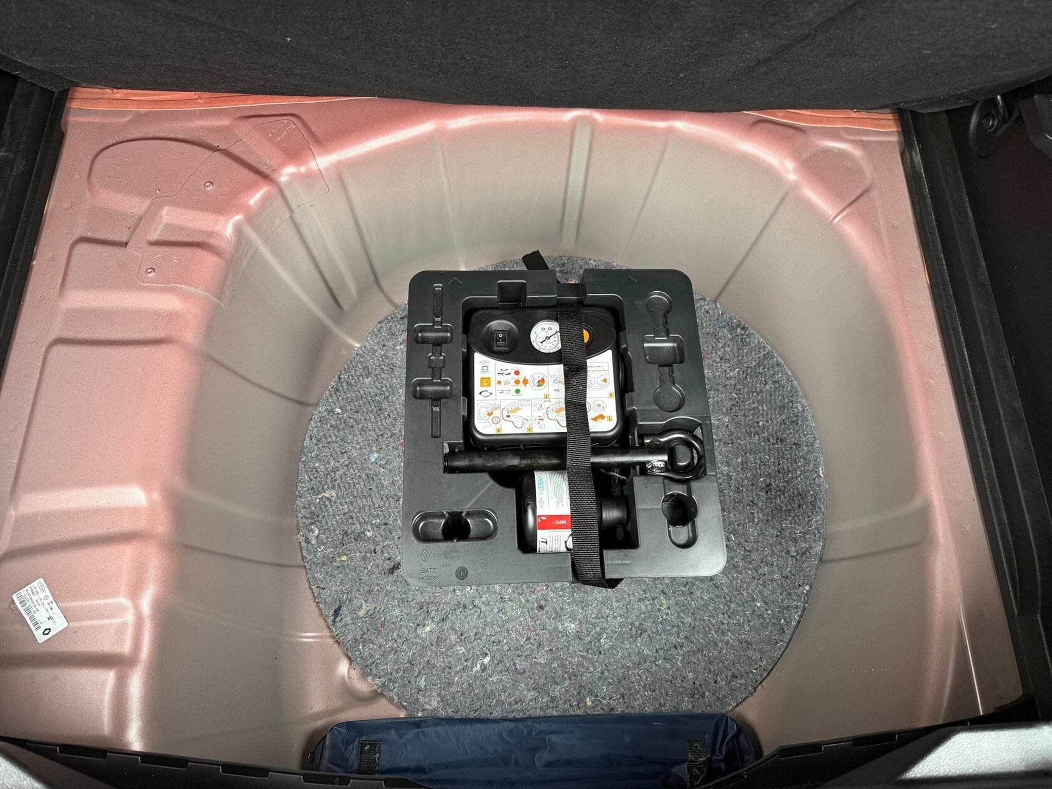 Renault Captur 1.3 TCE Mild Hybride 140 cv (2021) - Foto 12