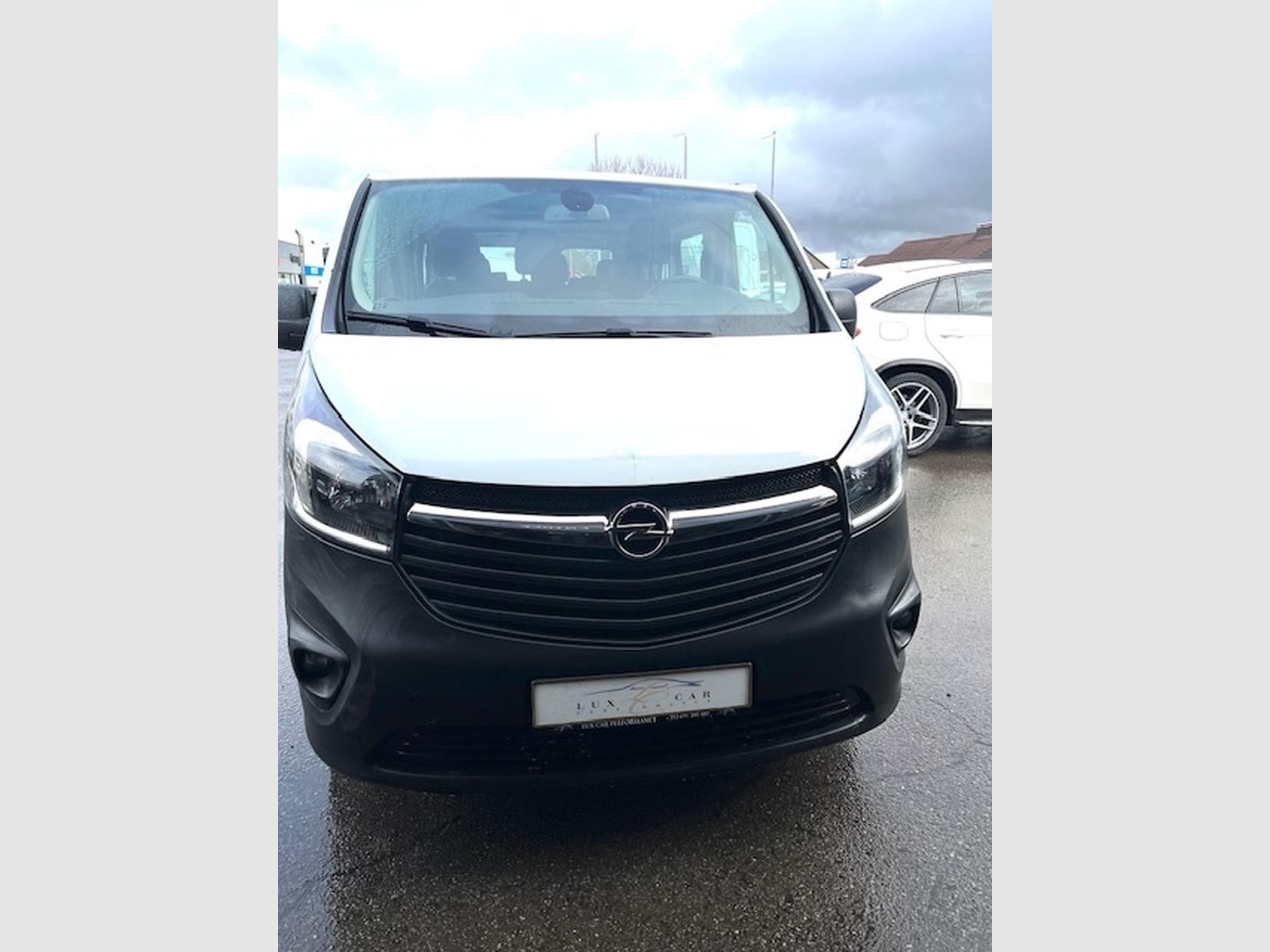 Opel Vivaro 1,6 DCI BITURBO 125 CV 9 places (2018) - Photo 5