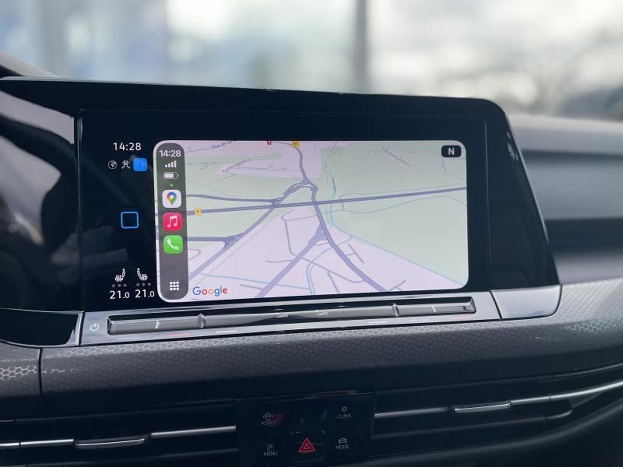 VW Golf 8 GTI 2.0 TSI DSG7 (2023) - Photo 12