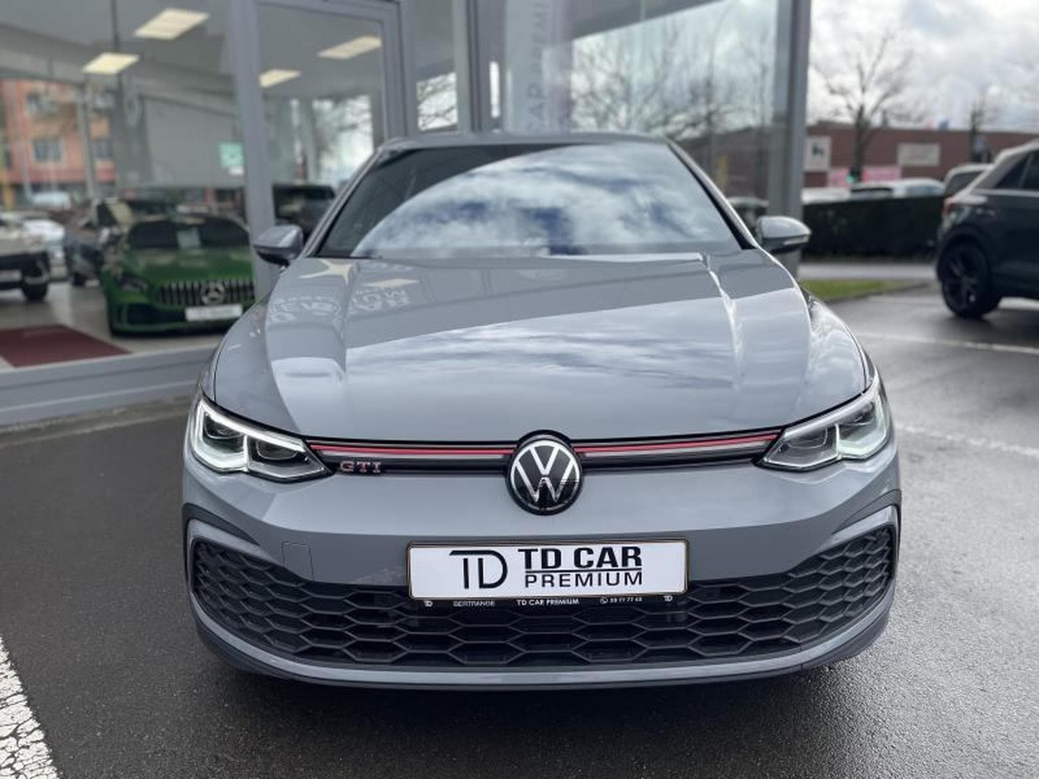 VW Golf 8 GTI 2.0 TSI DSG7 (2023) - Photo 2