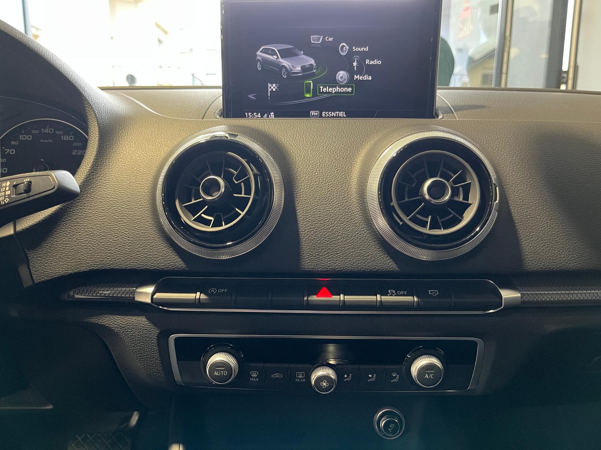 Audi A3 SPORTBACK 35 TDi Design S tronic (2019) - Photo 13