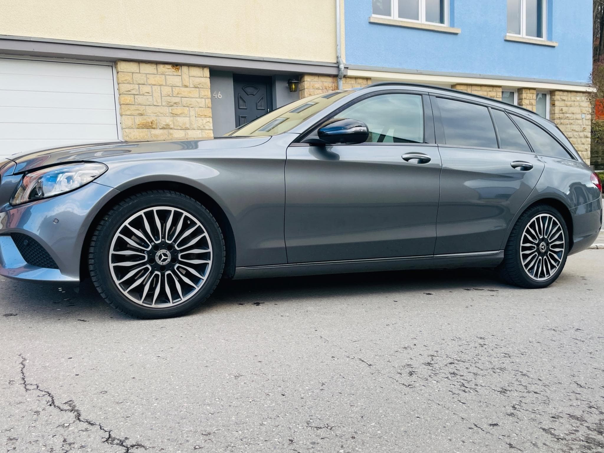 Mercedes C 300 T Avantgarde Night Edition (2019) - Photo 6