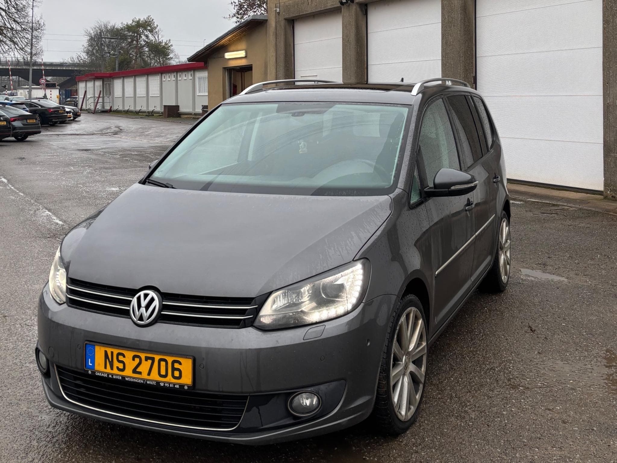 VW Touran (2014) - Photo 1