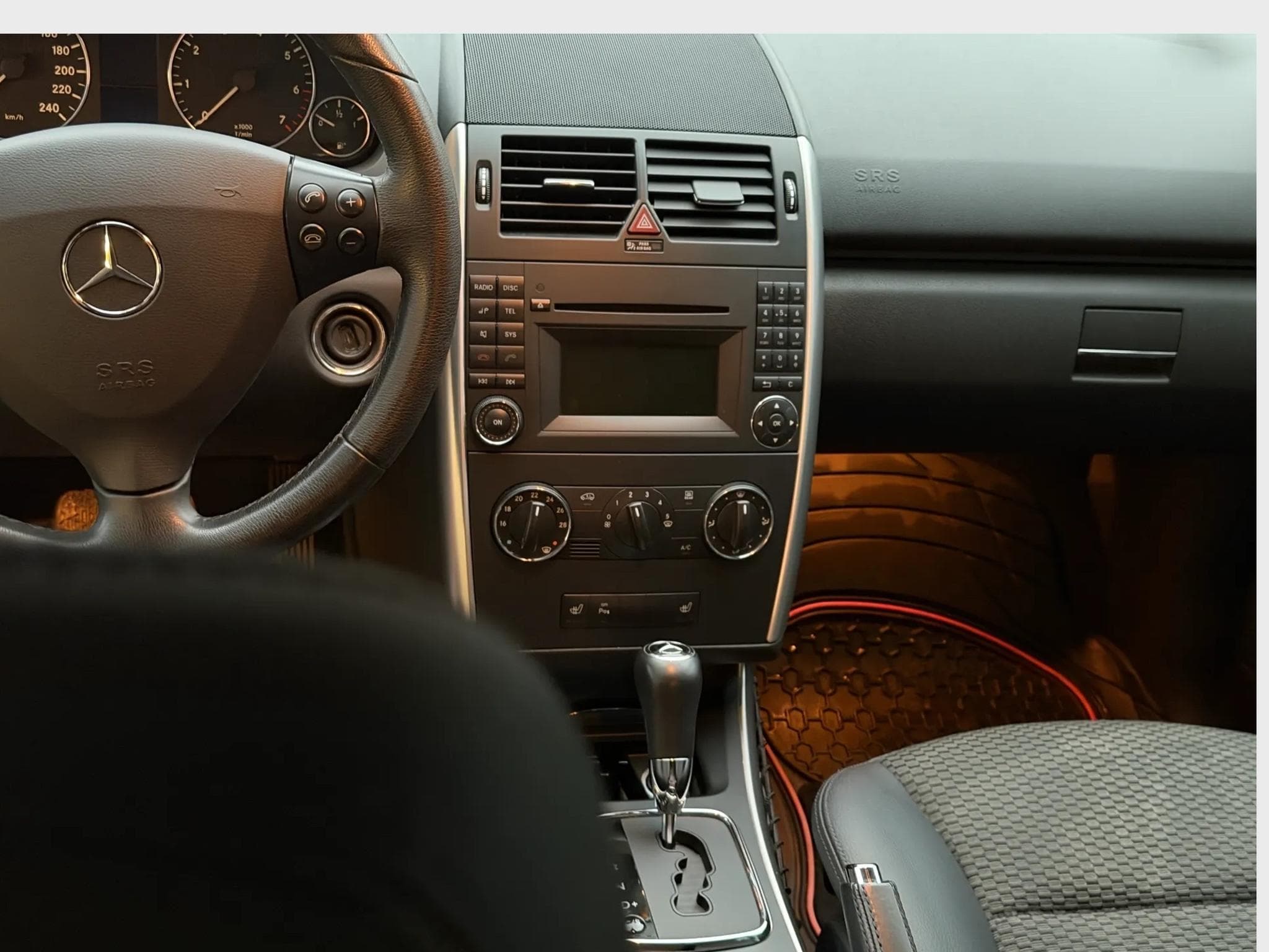 Mercedes A 160 Avantgarde (2011) - Photo 3