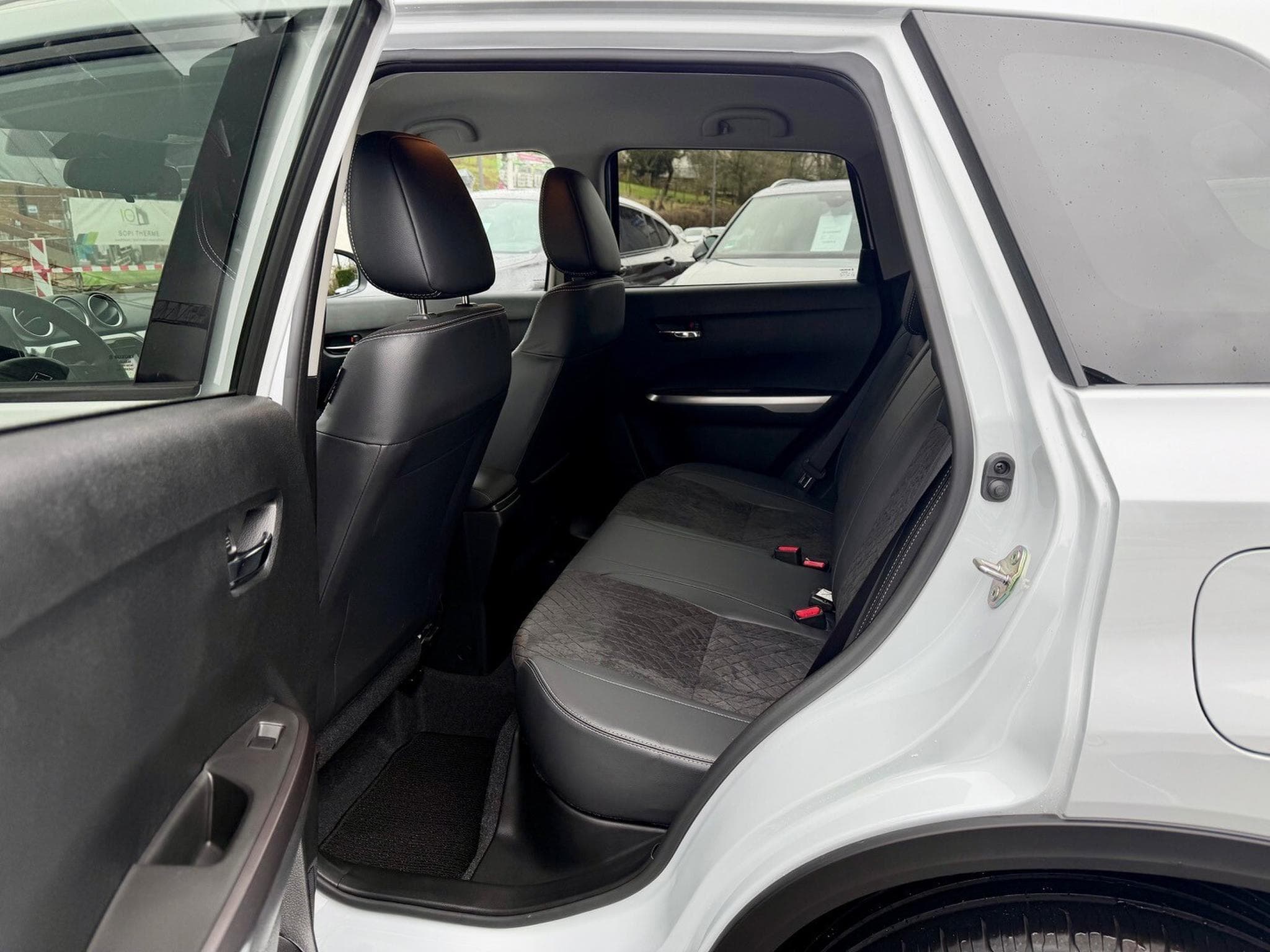 Suzuki Vitara 1.5 GLX 4WD Aut. (2025) - Photo 11