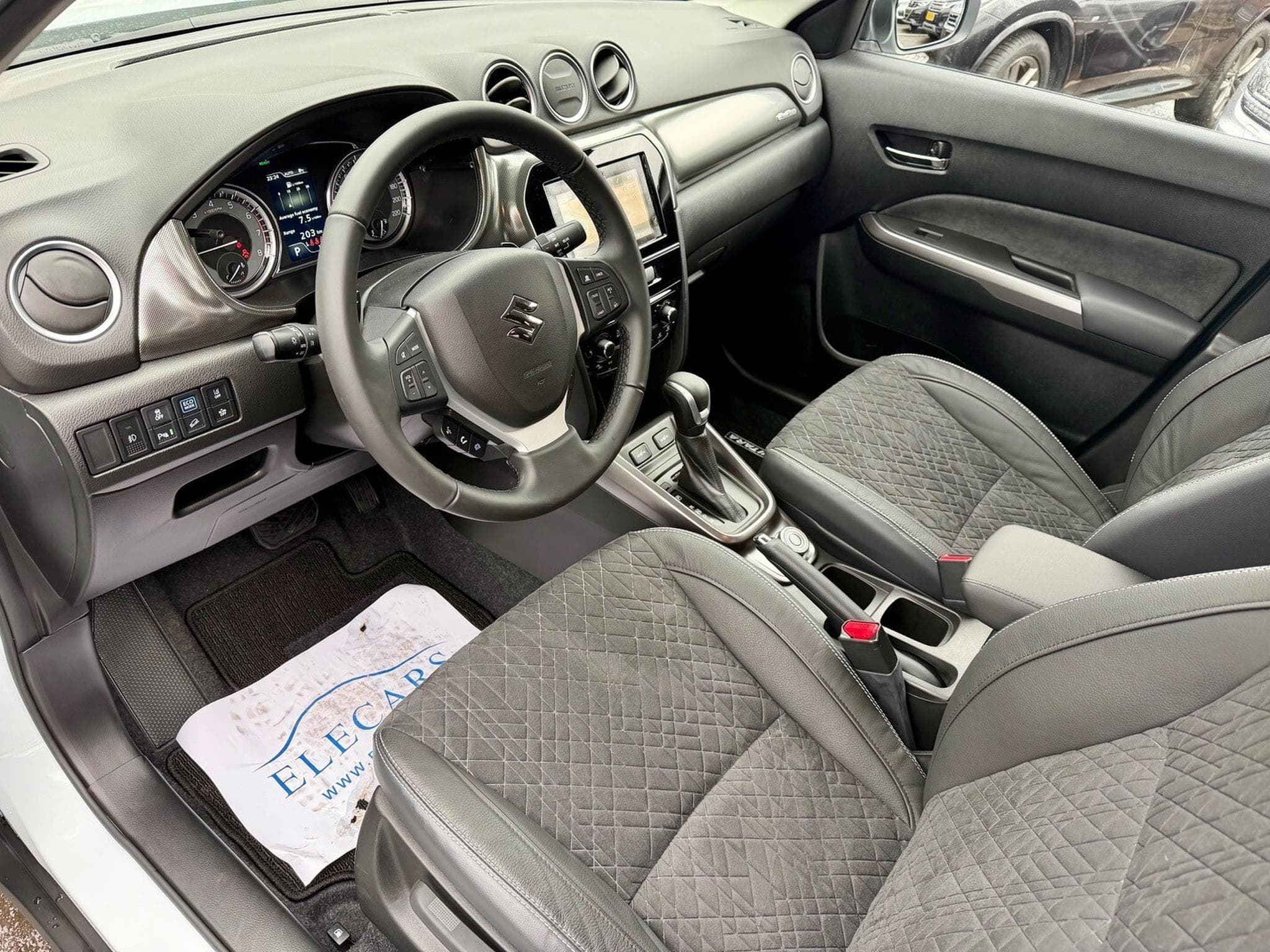 Suzuki Vitara 1.5 GLX 4WD Aut. (2025) - Photo 7