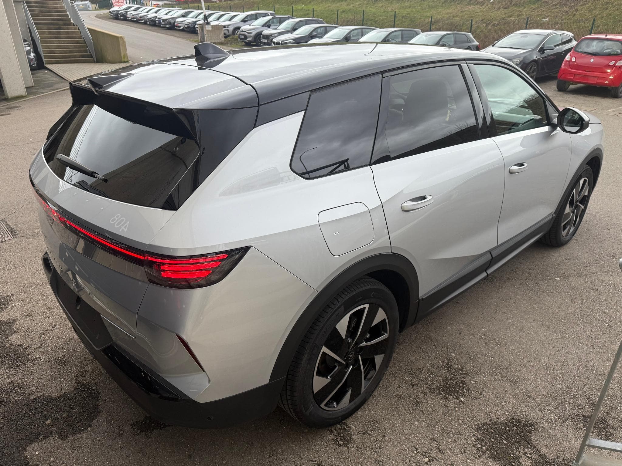 Opel Grandland 1.2 HYBRID 145 DCT6 GS (2025) - Foto 3