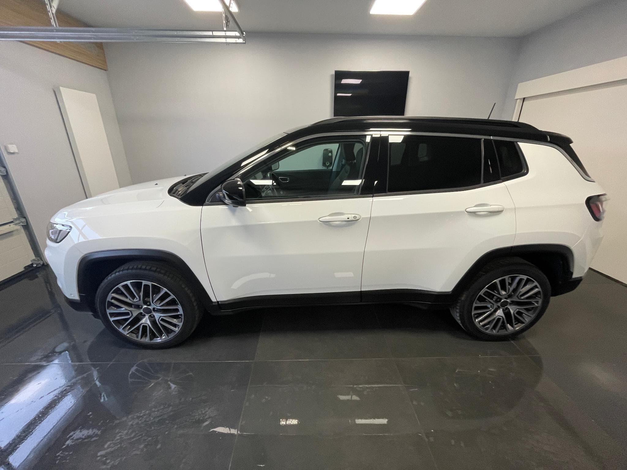 Jeep Compass (2022) - Photo 2