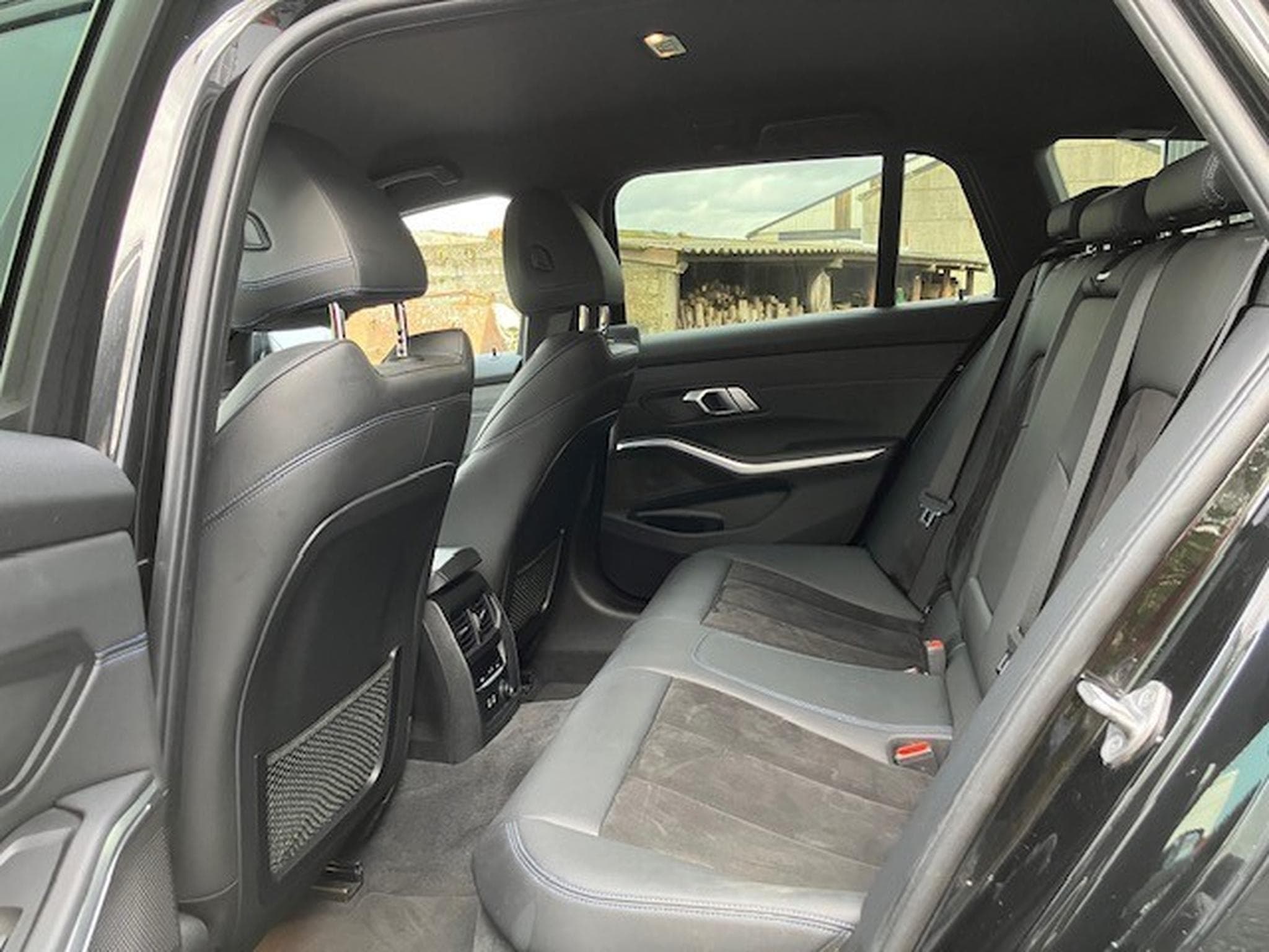 BMW 320 touring X drive (2020) - Foto 7