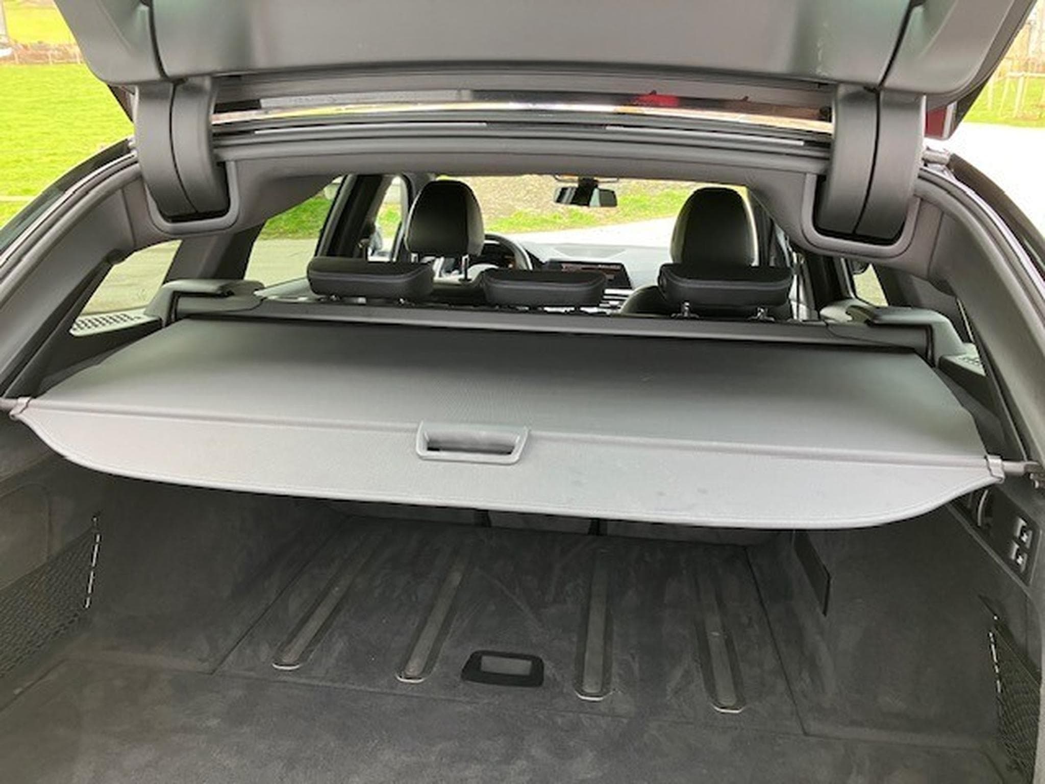 BMW 320 touring X drive (2020) - Foto 11