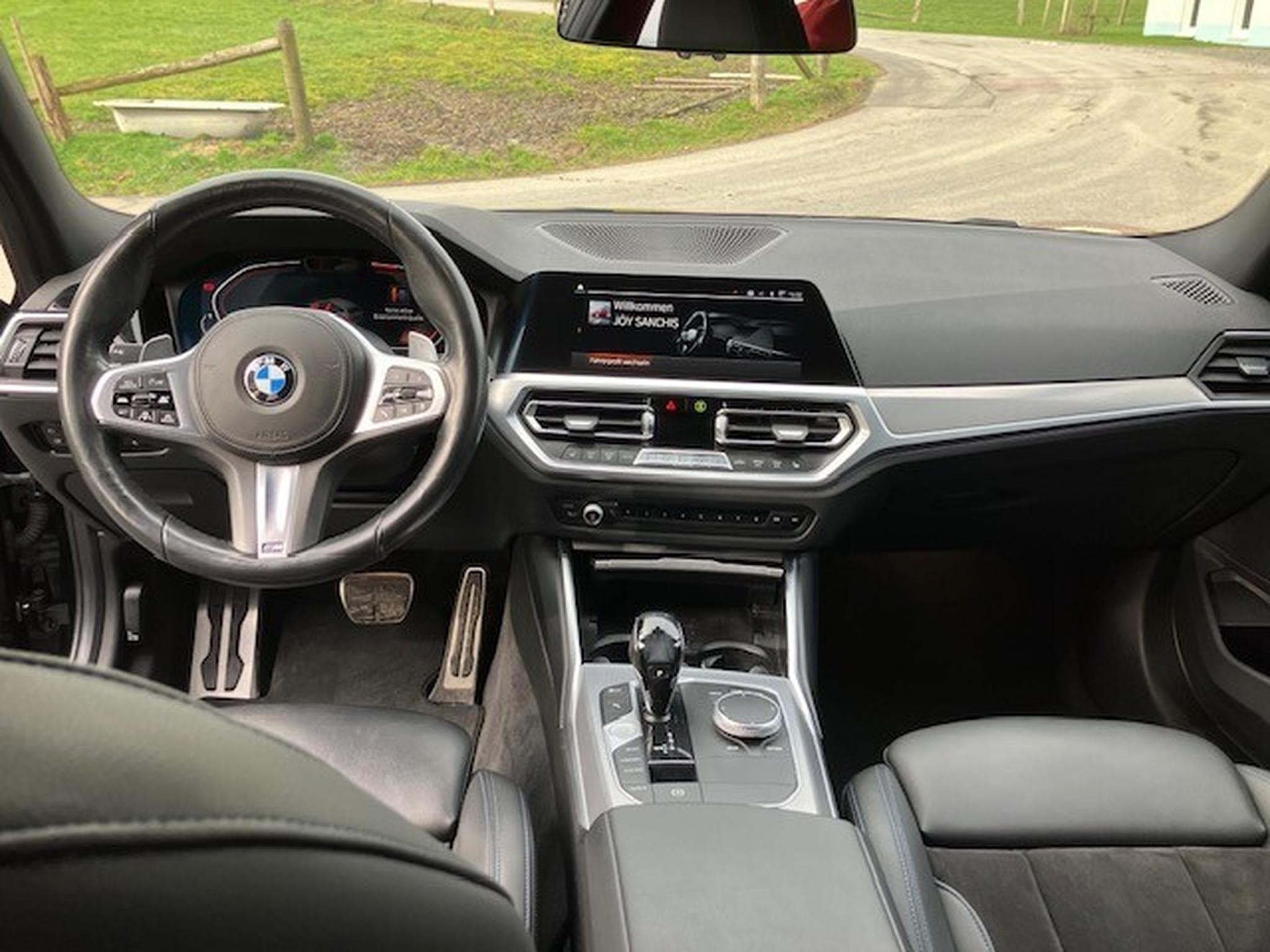 BMW 320 touring X drive (2020) - Foto 17