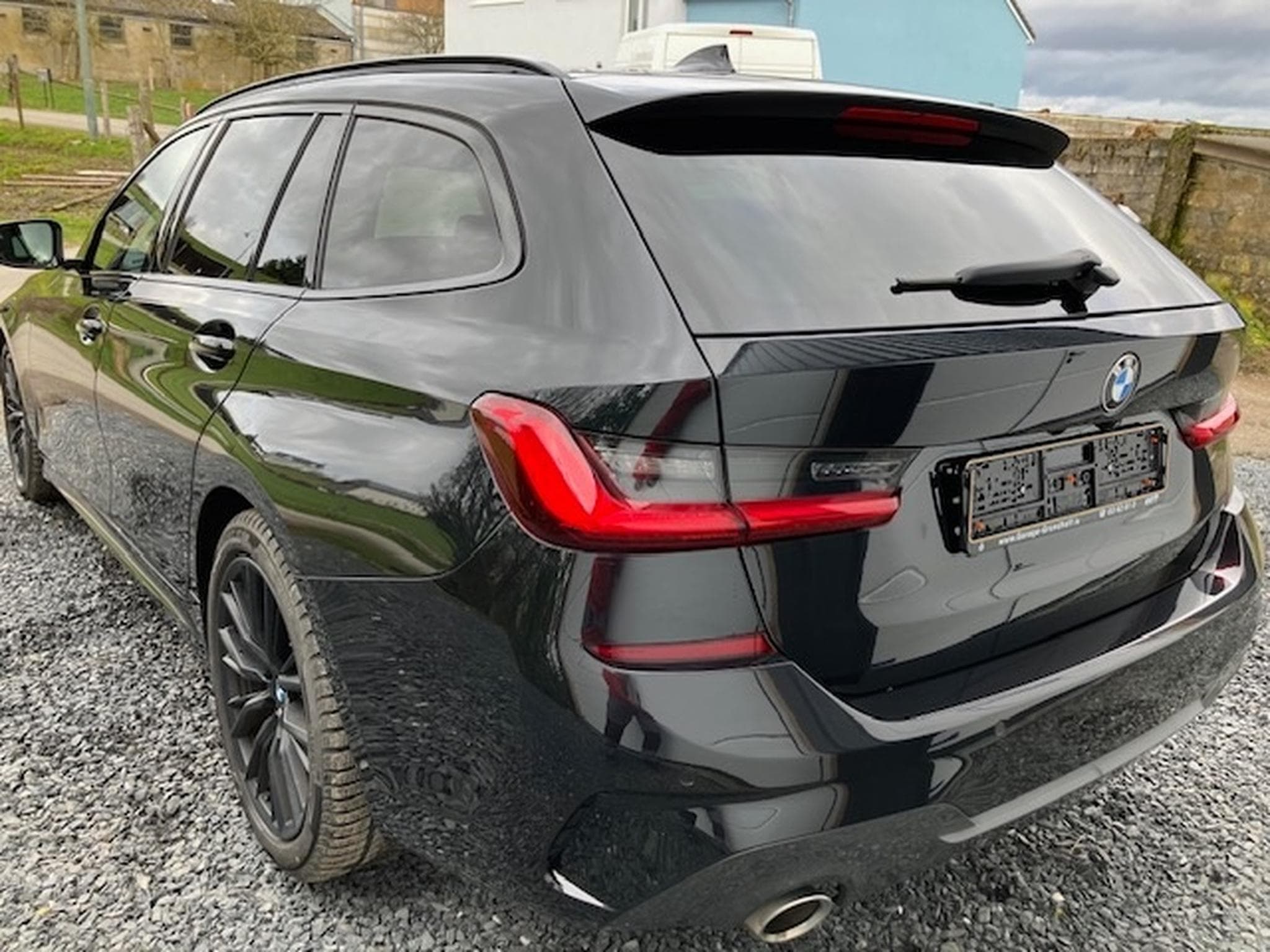 BMW 320 touring X drive (2020) - Foto 25