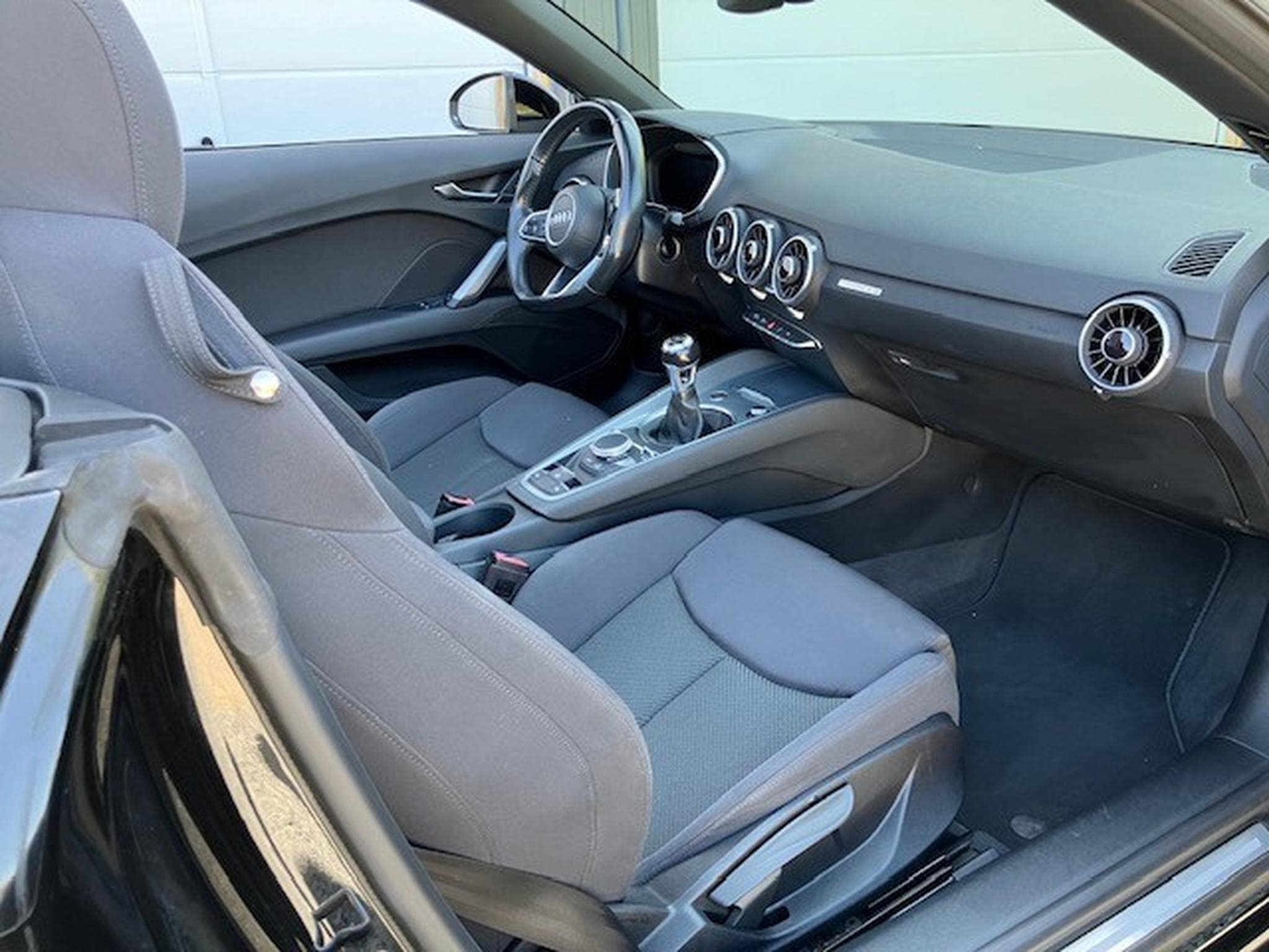 Audi TT (2017) - Foto 15