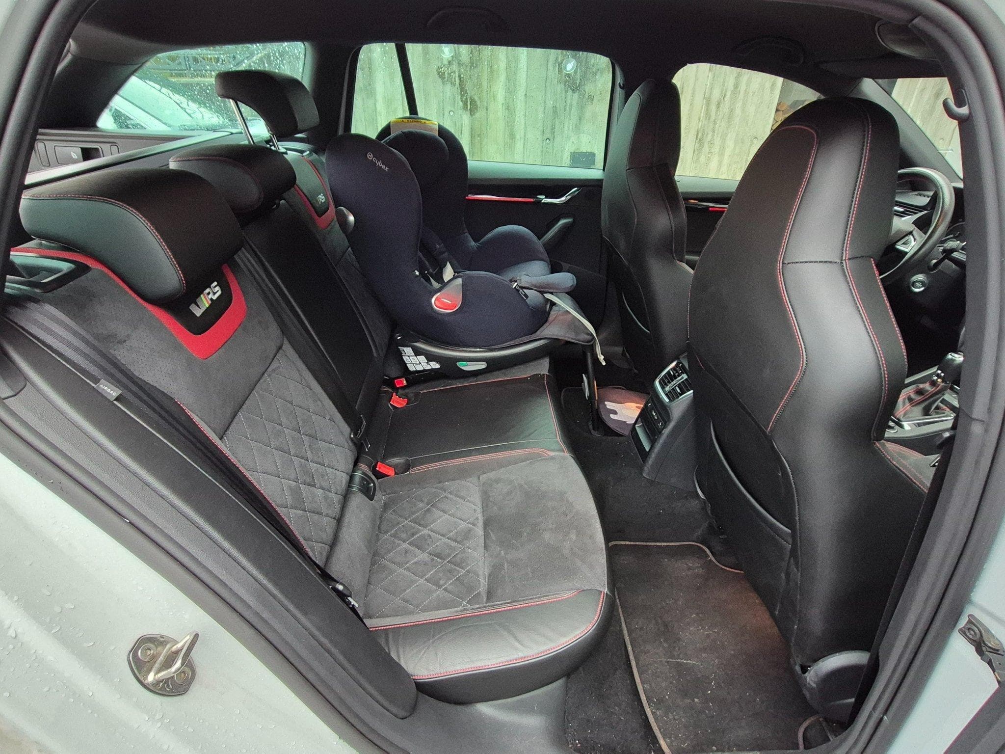 Skoda Octavia RS245 (2017) - Photo 8