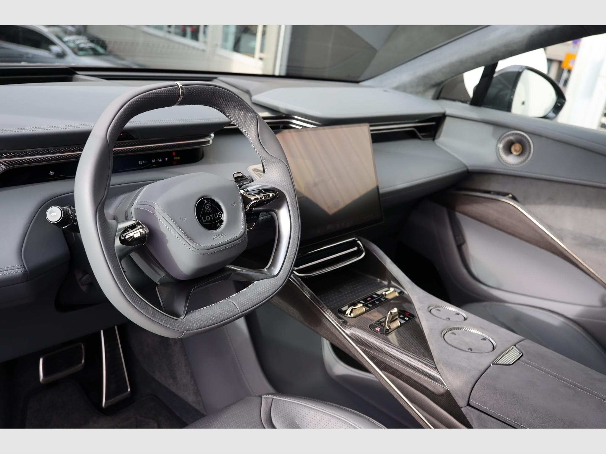 Lotus Eletre R (2024) - Photo 12