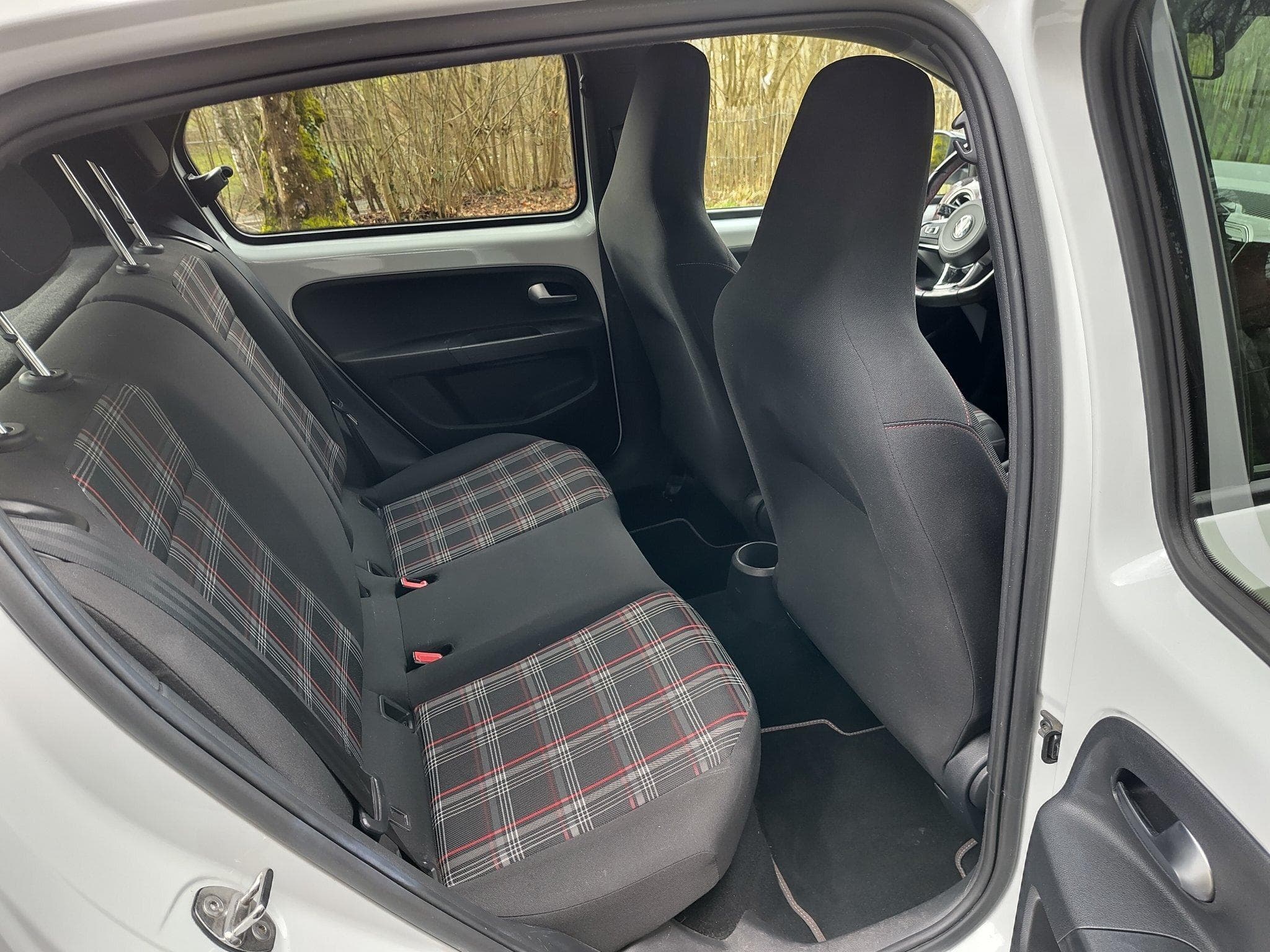 VW UP GTI (2021) - Photo 8