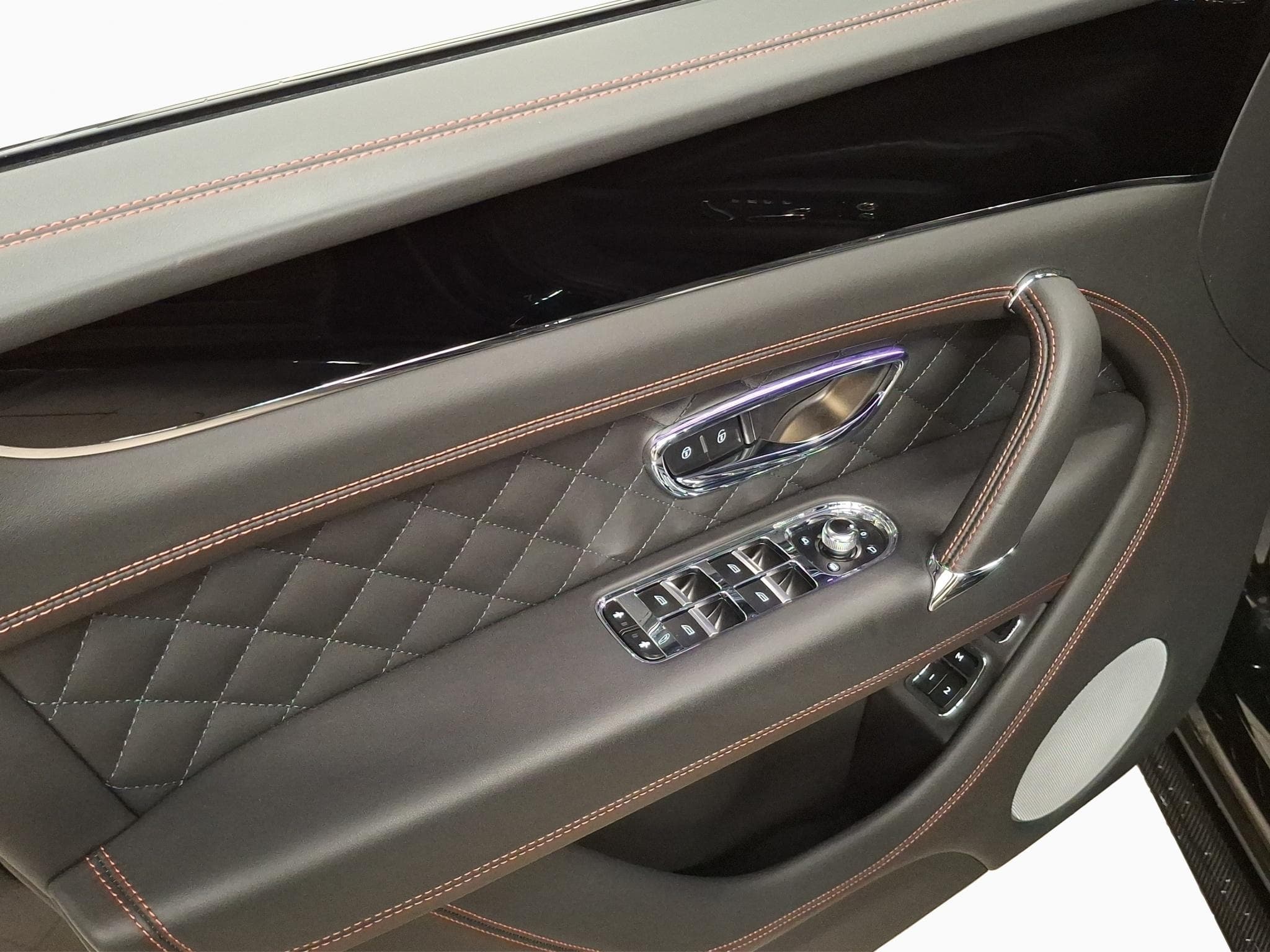 Bentley Bentayga Speed W12 (2019) - Foto 12