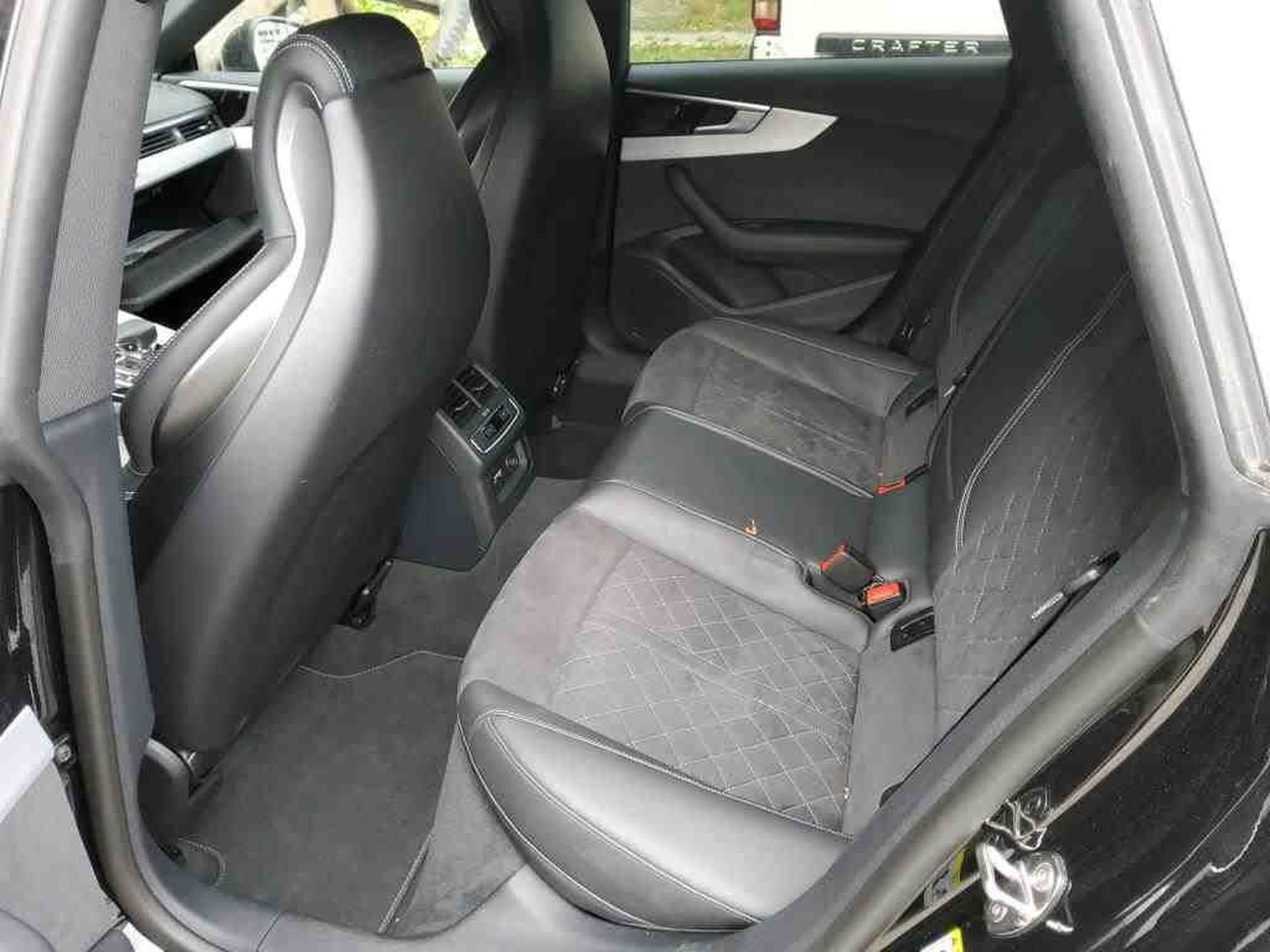 Audi S5 Sportback Edition quattro 341cv (2024) - Foto 5