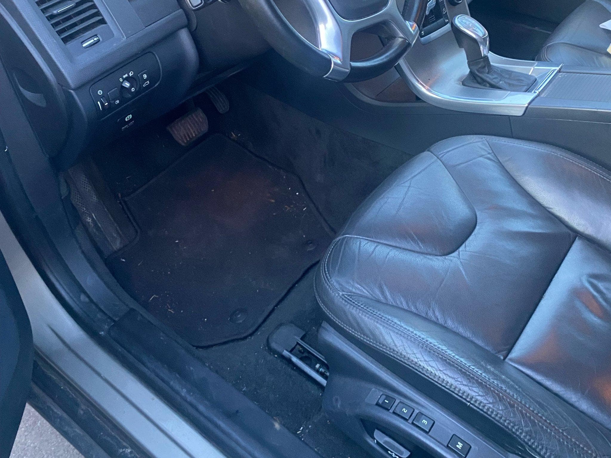 Volvo XC60 D5 AWD Summun (2013) - Foto 5