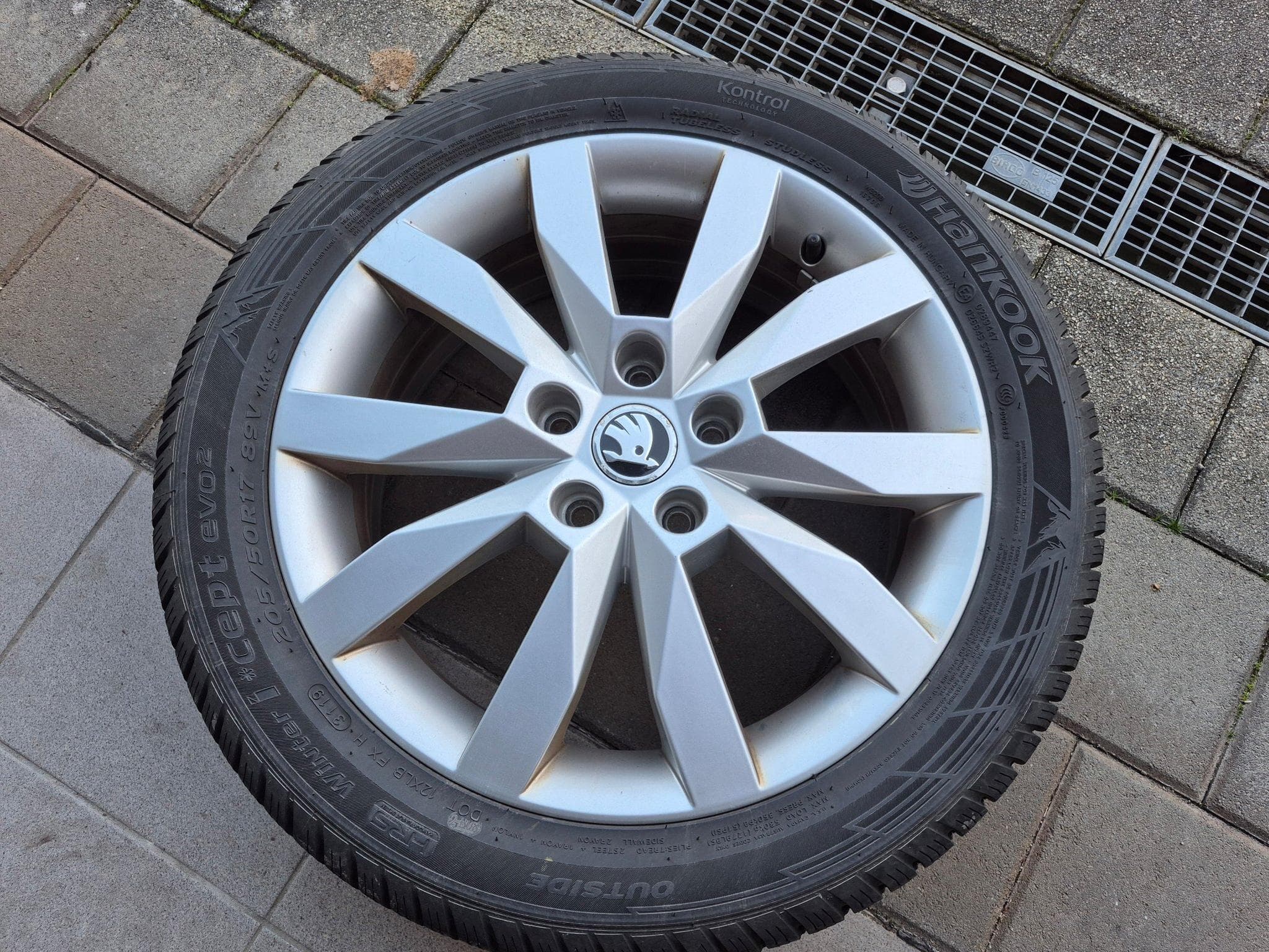 Skoda Octavia RS245 (2017) - Photo 12