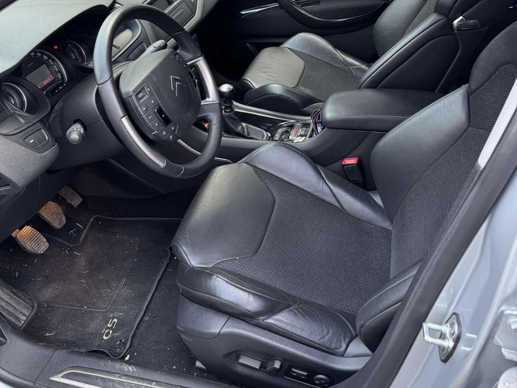 Citroën C5 Exclusive (2011) - Photo 8